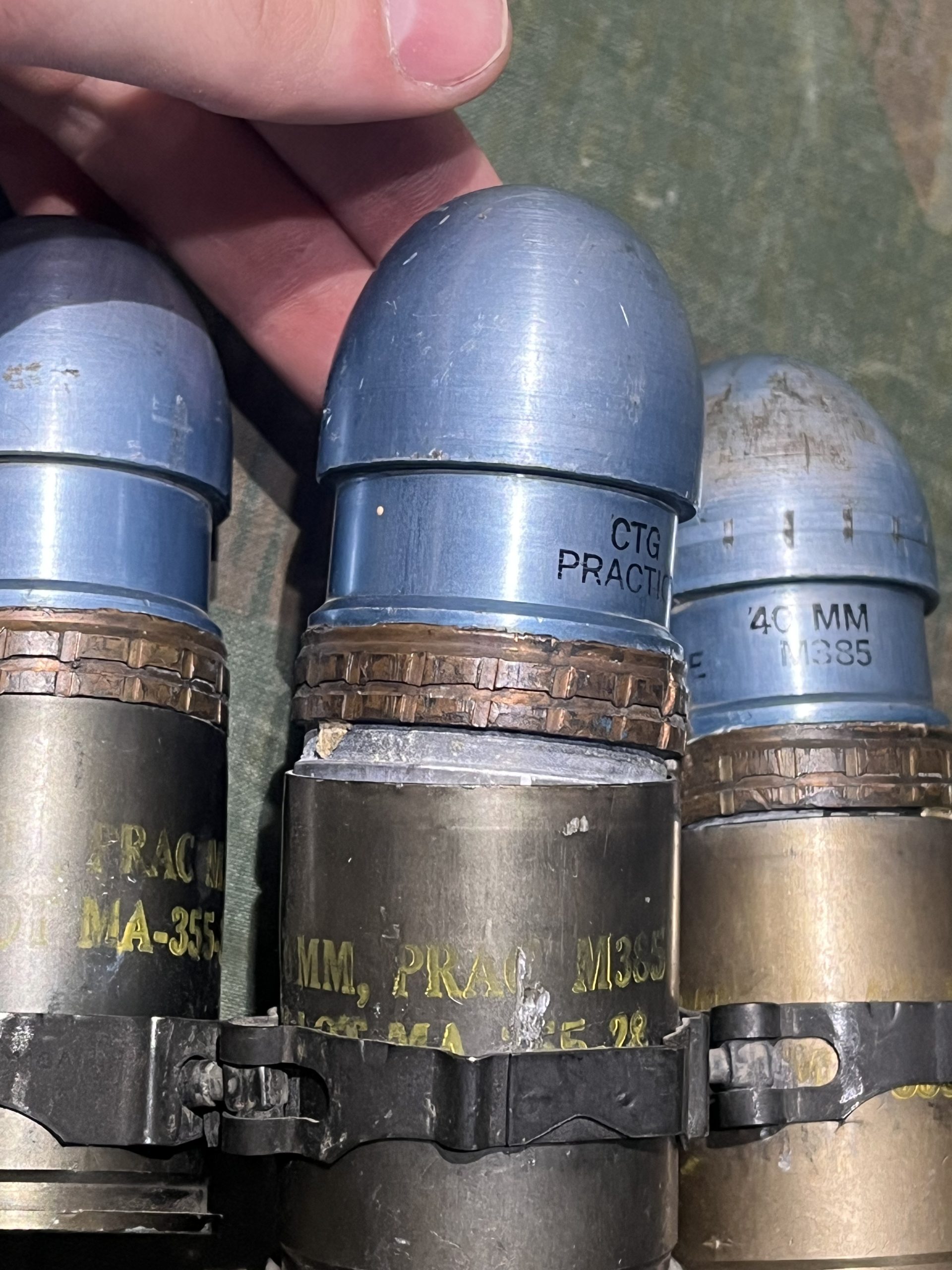 3x Linked M385 40mm Cartridges - Target Practice - Image 8