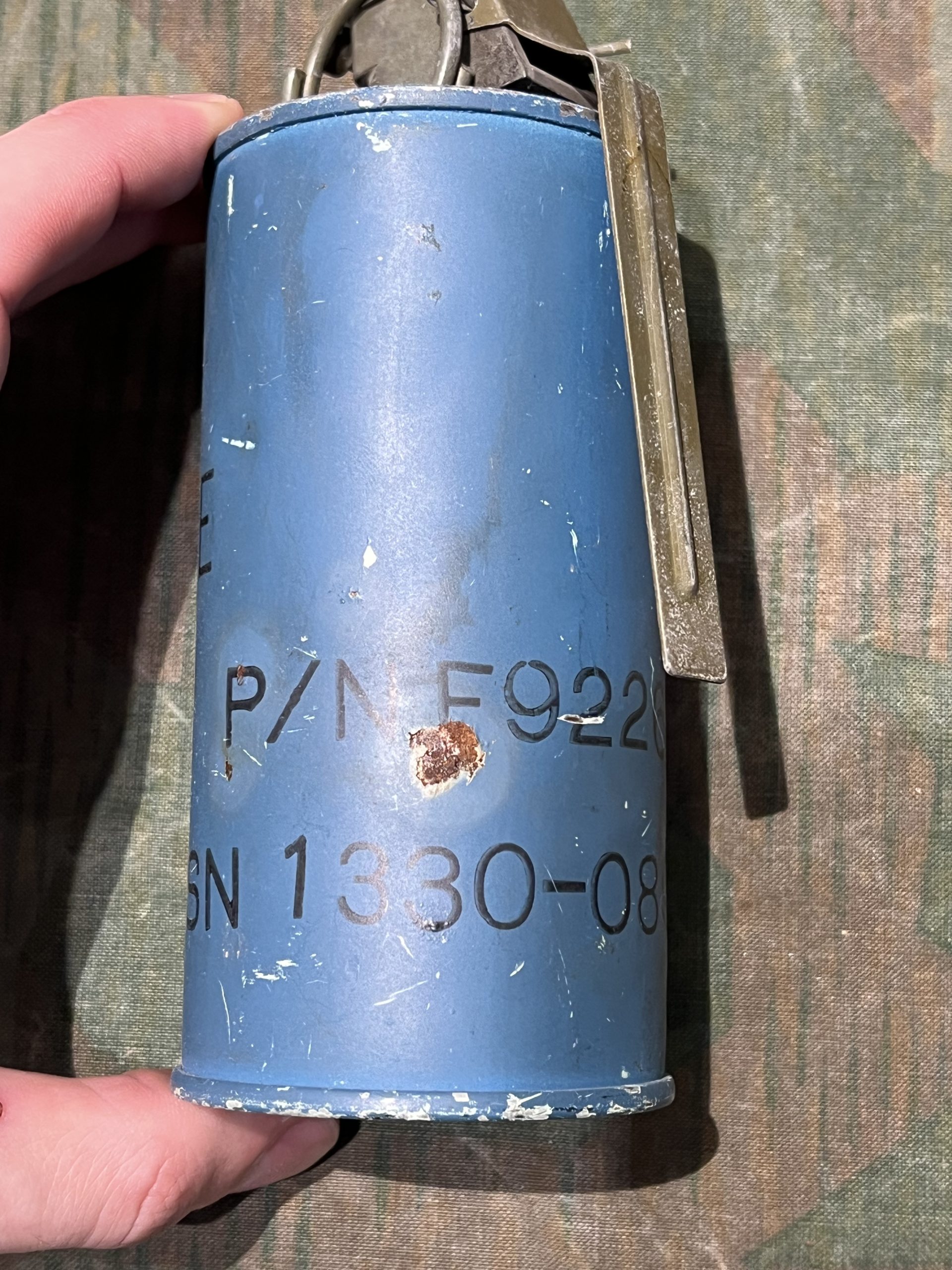 Original U.S. WWII / Korean War Era INERT Blue Training M18 Smoke Grenade w/ M201A1 Fuze - Image 3