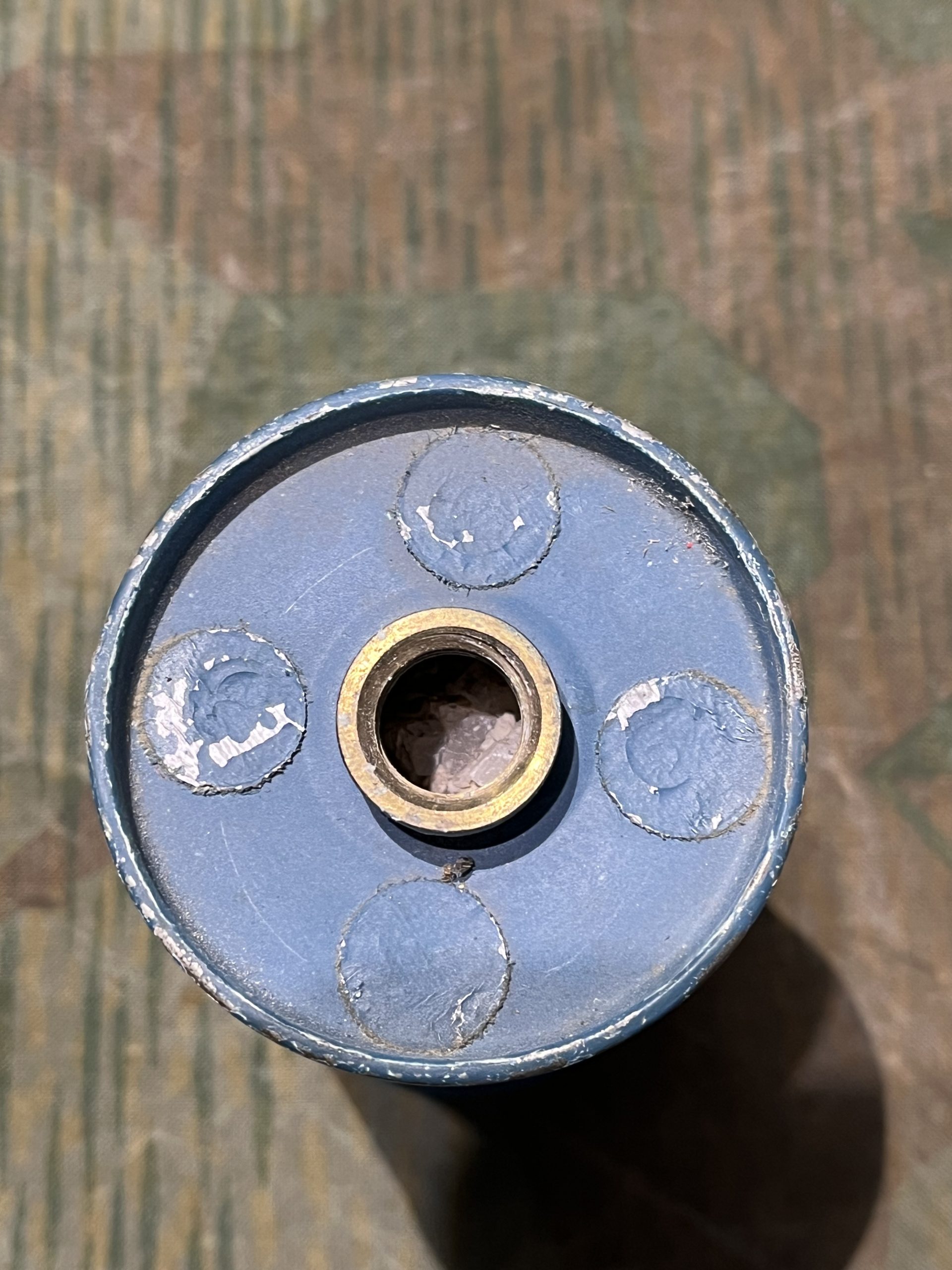 Original U.S. WWII / Korean War Era INERT Blue Training M18 Smoke Grenade w/ M201A1 Fuze - Image 9