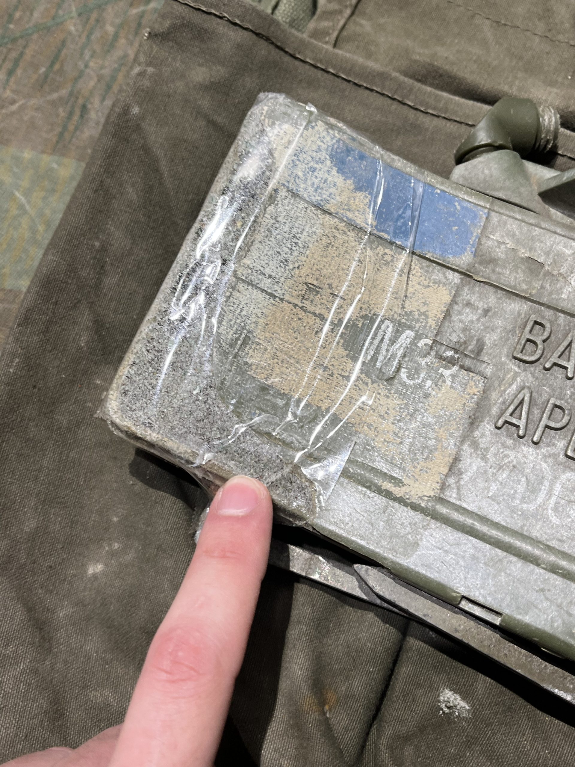 Original U.S. Vietnam War Era M68 Claymore Mine Training Kit with Canvas Carry Bag - Inert - Image 13