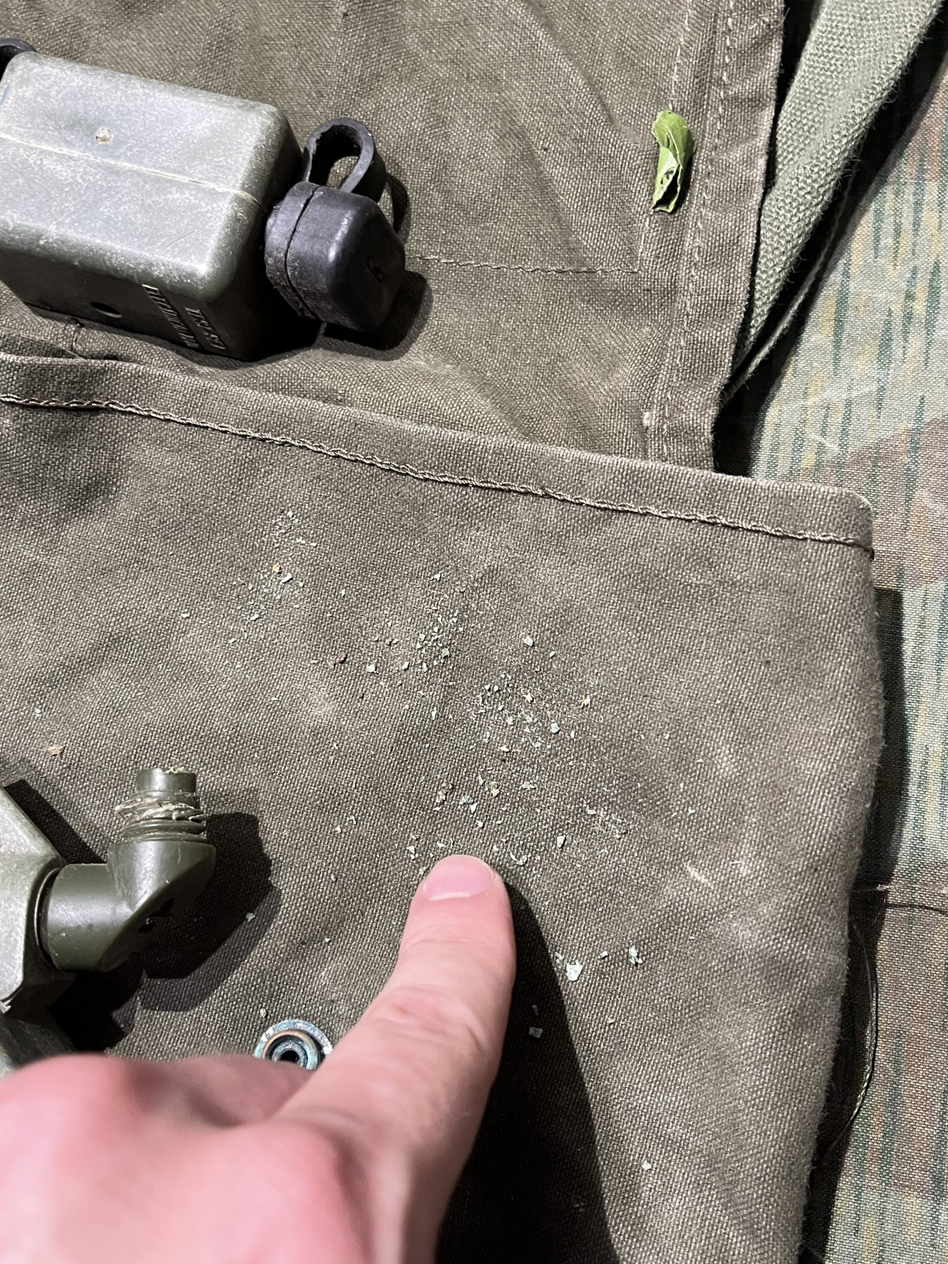 Original U.S. Vietnam War Era M68 Claymore Mine Training Kit with Canvas Carry Bag - Inert - Image 16