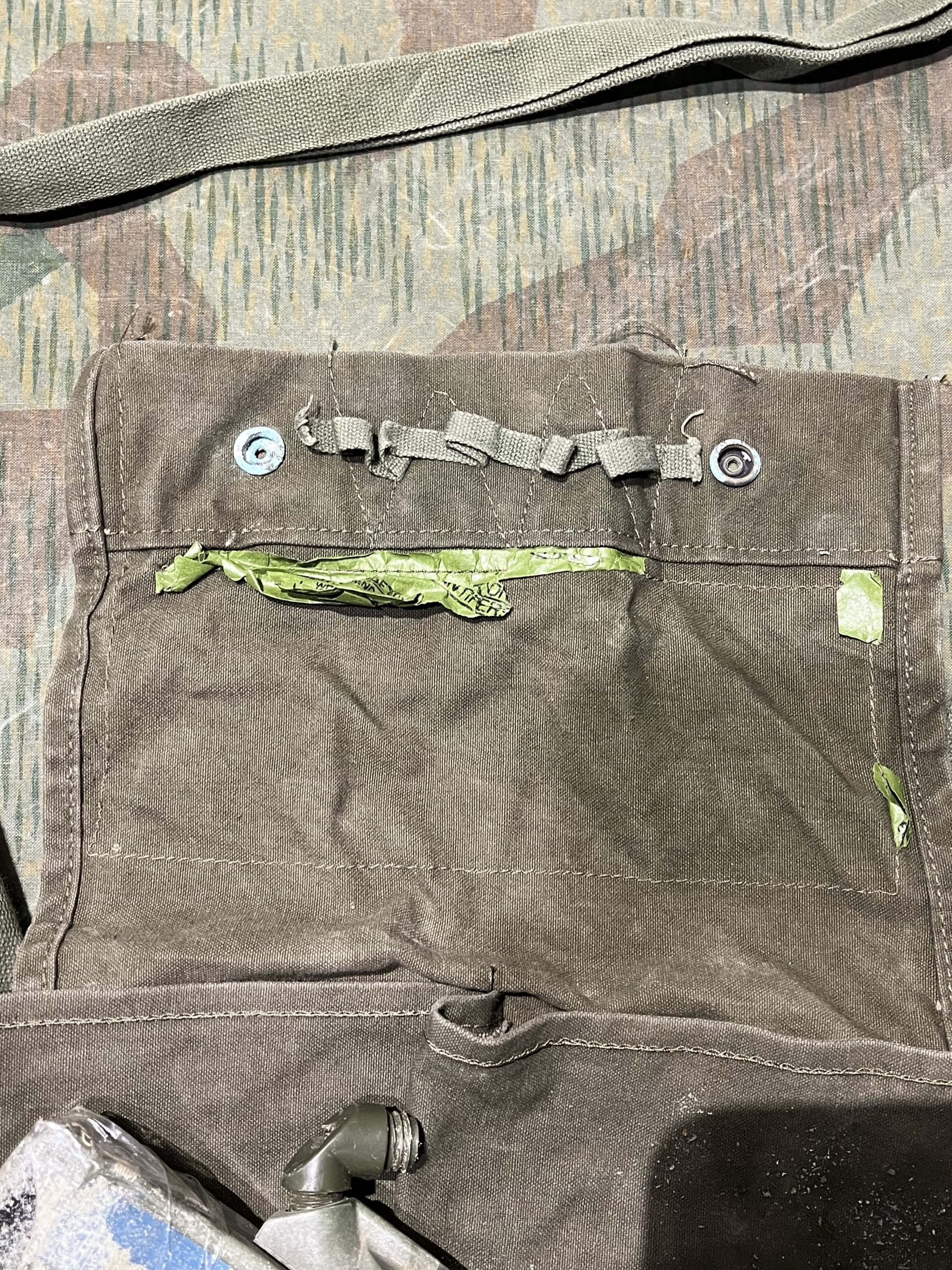 Original U.S. Vietnam War Era M68 Claymore Mine Training Kit with Canvas Carry Bag - Inert - Image 18
