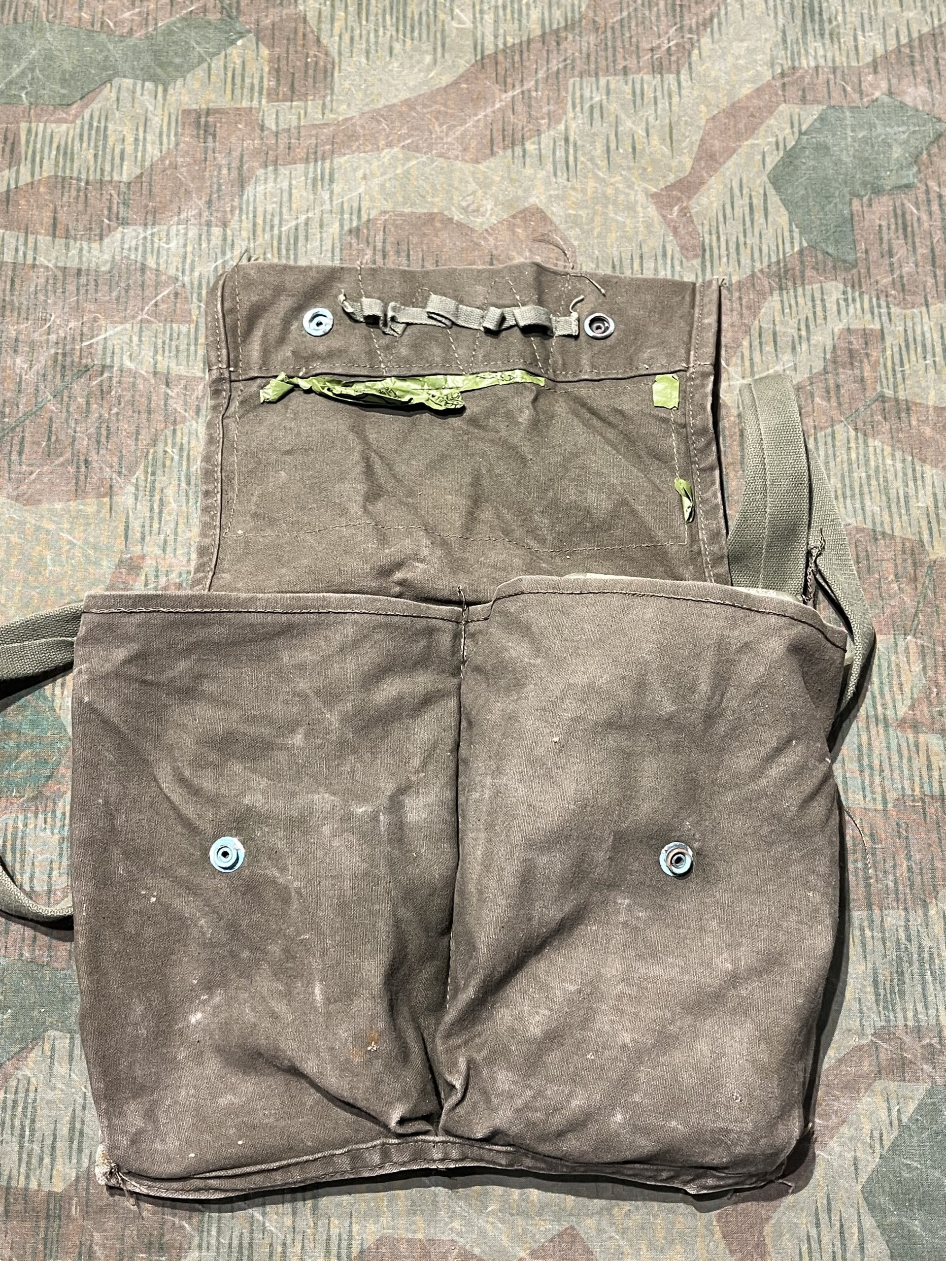 Original U.S. Vietnam War Era M68 Claymore Mine Training Kit with Canvas Carry Bag - Inert - Image 19