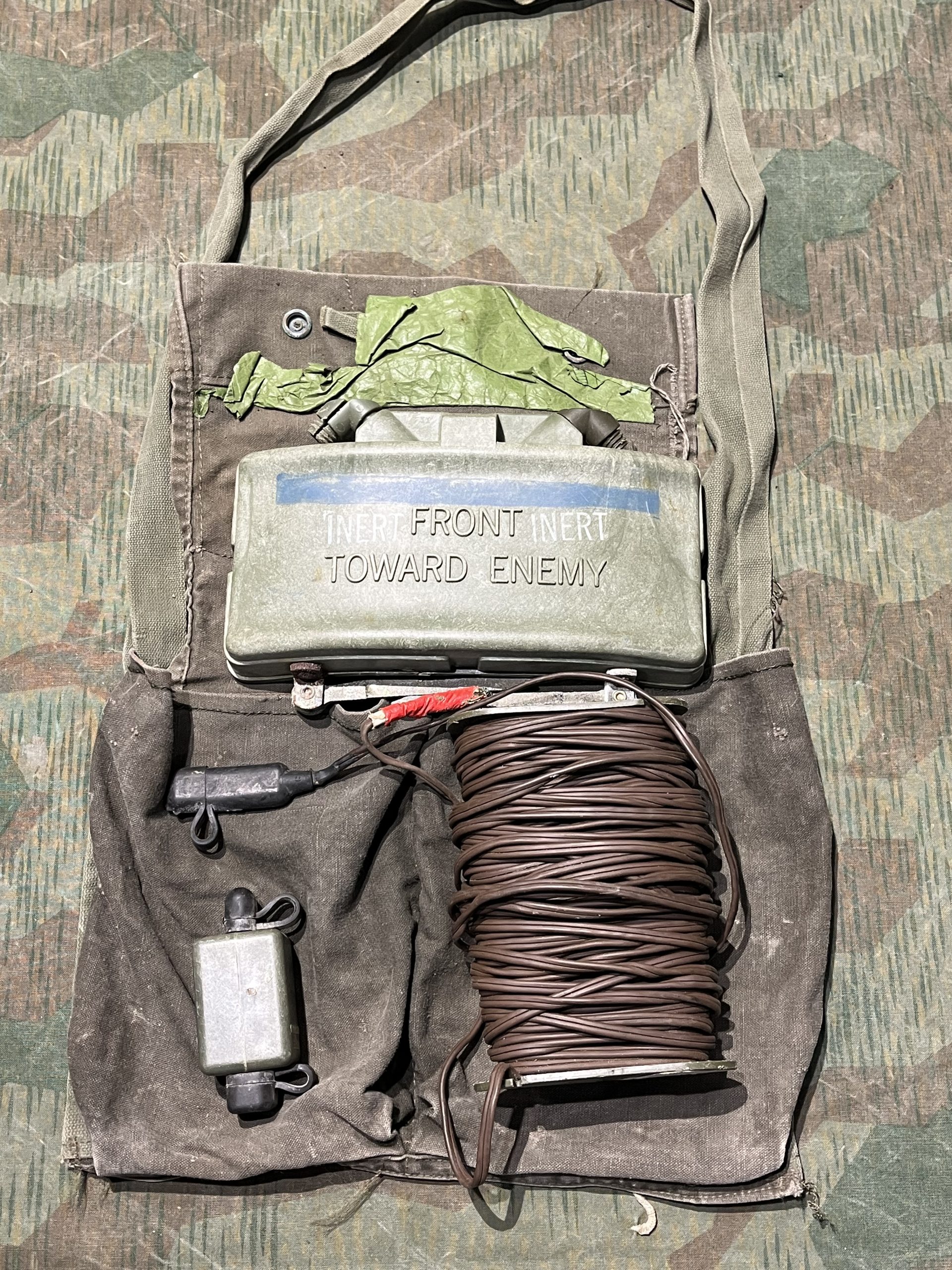 Original U.S. Vietnam War Era M68 Claymore Mine Training Kit with Canvas Carry Bag - Inert