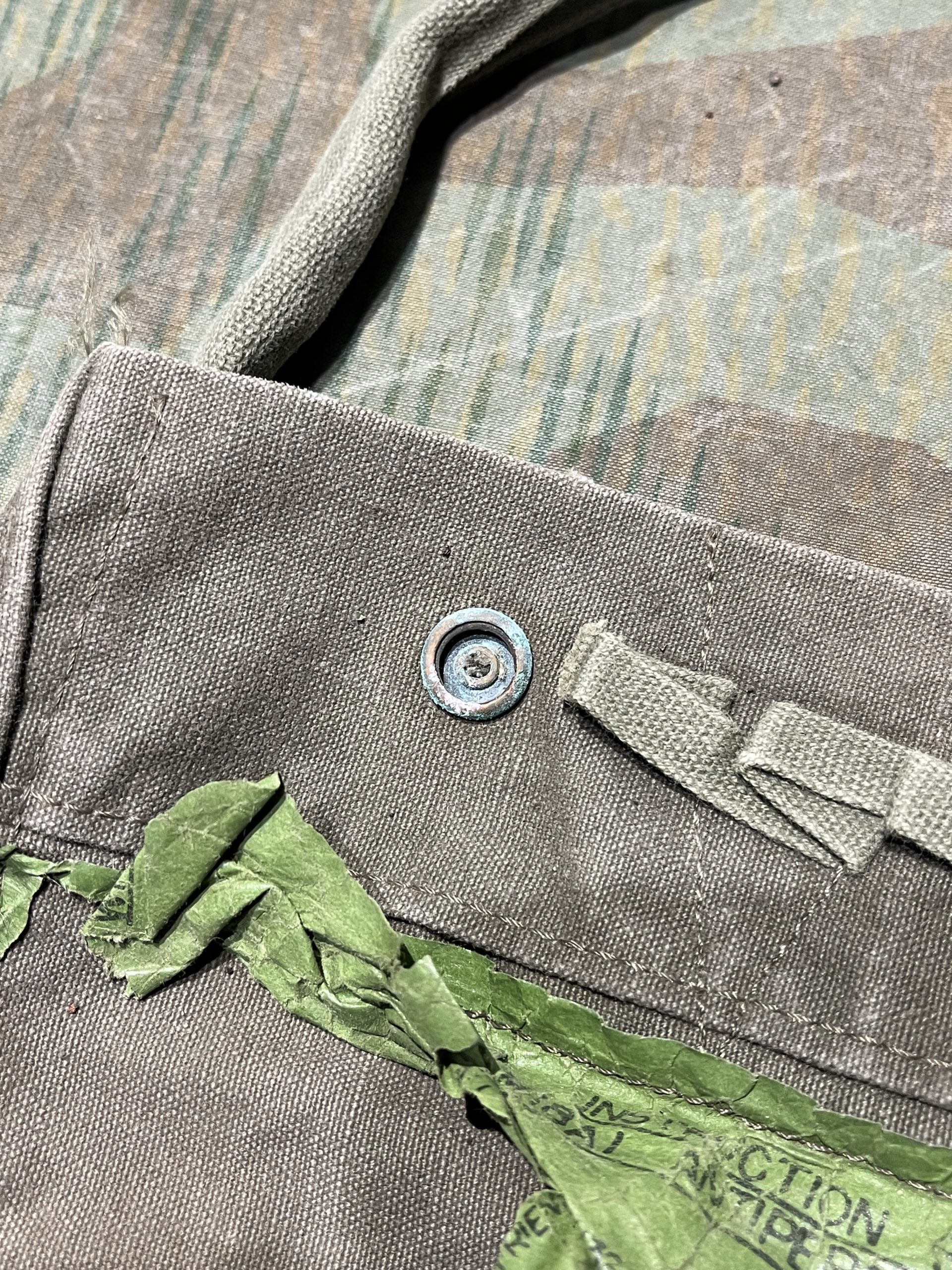 Original U.S. Vietnam War Era M68 Claymore Mine Training Kit with Canvas Carry Bag - Inert - Image 14