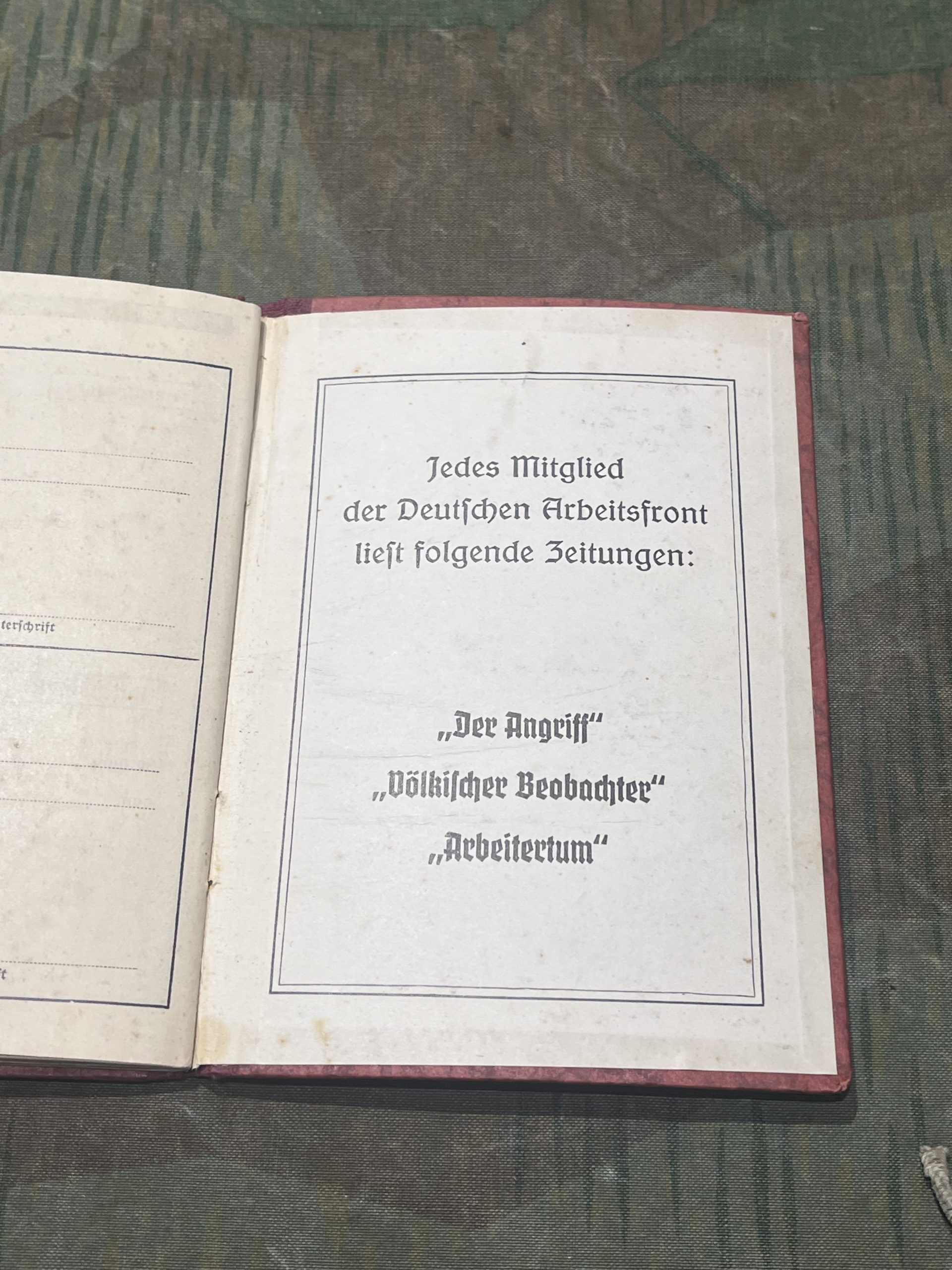 Original WW2 German Deutsche Arbeitsfront (DAF) Membership Book - Image 17