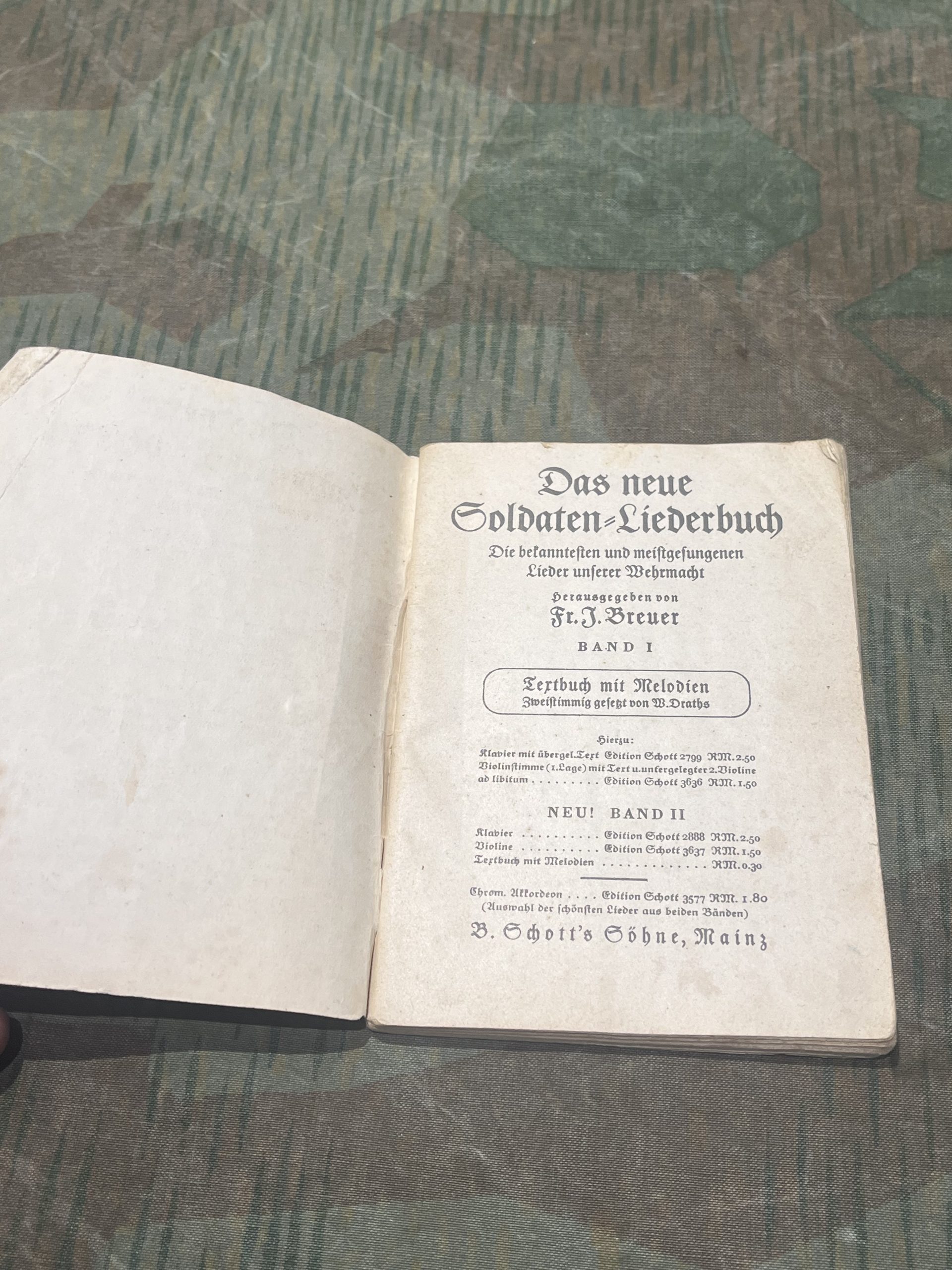 Original WW2 German "Das Neue Soldaten-Liederbuch" Songbook #2 - Image 2