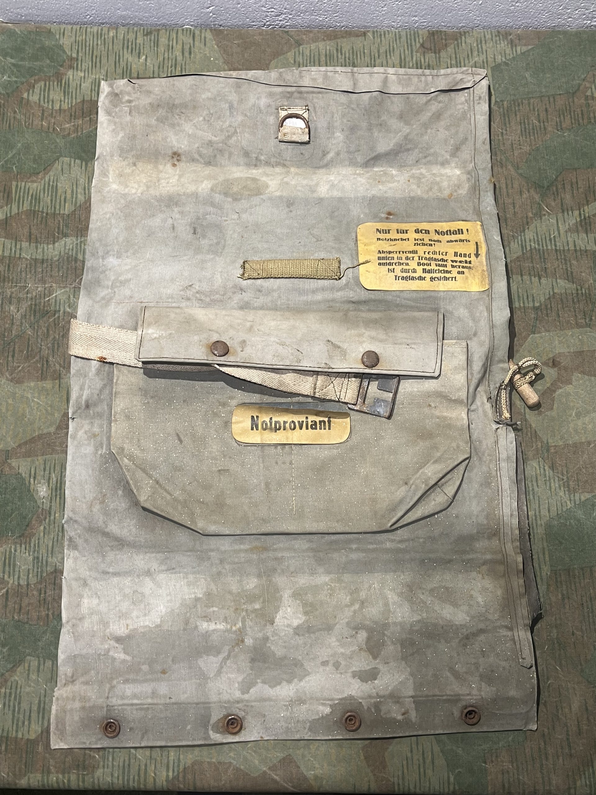 WW2 German Kriegsmarine Pack Hull Casing Packhülle for Inflatable Marine-Einmann Rubber Boat (Schlauchboot). - Image 13