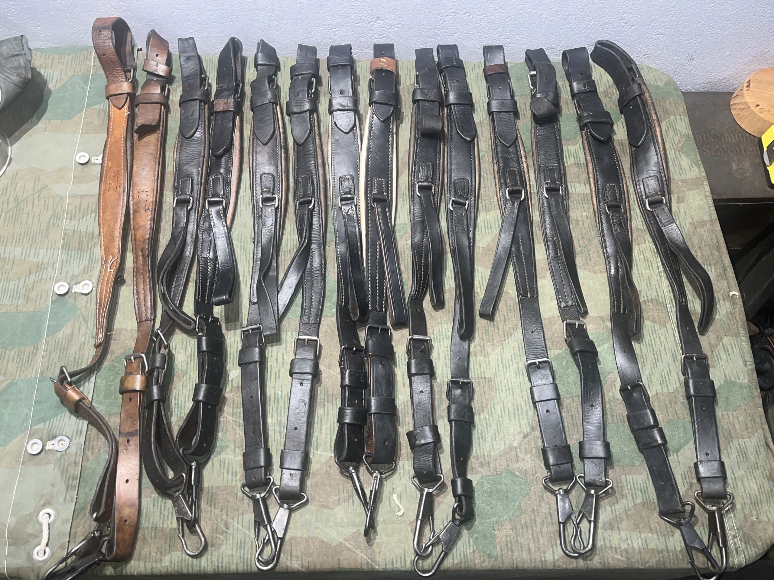 WW2 German Style Mg34 Mg42 Lafette Tripod Leather Shoulder Strap Pair