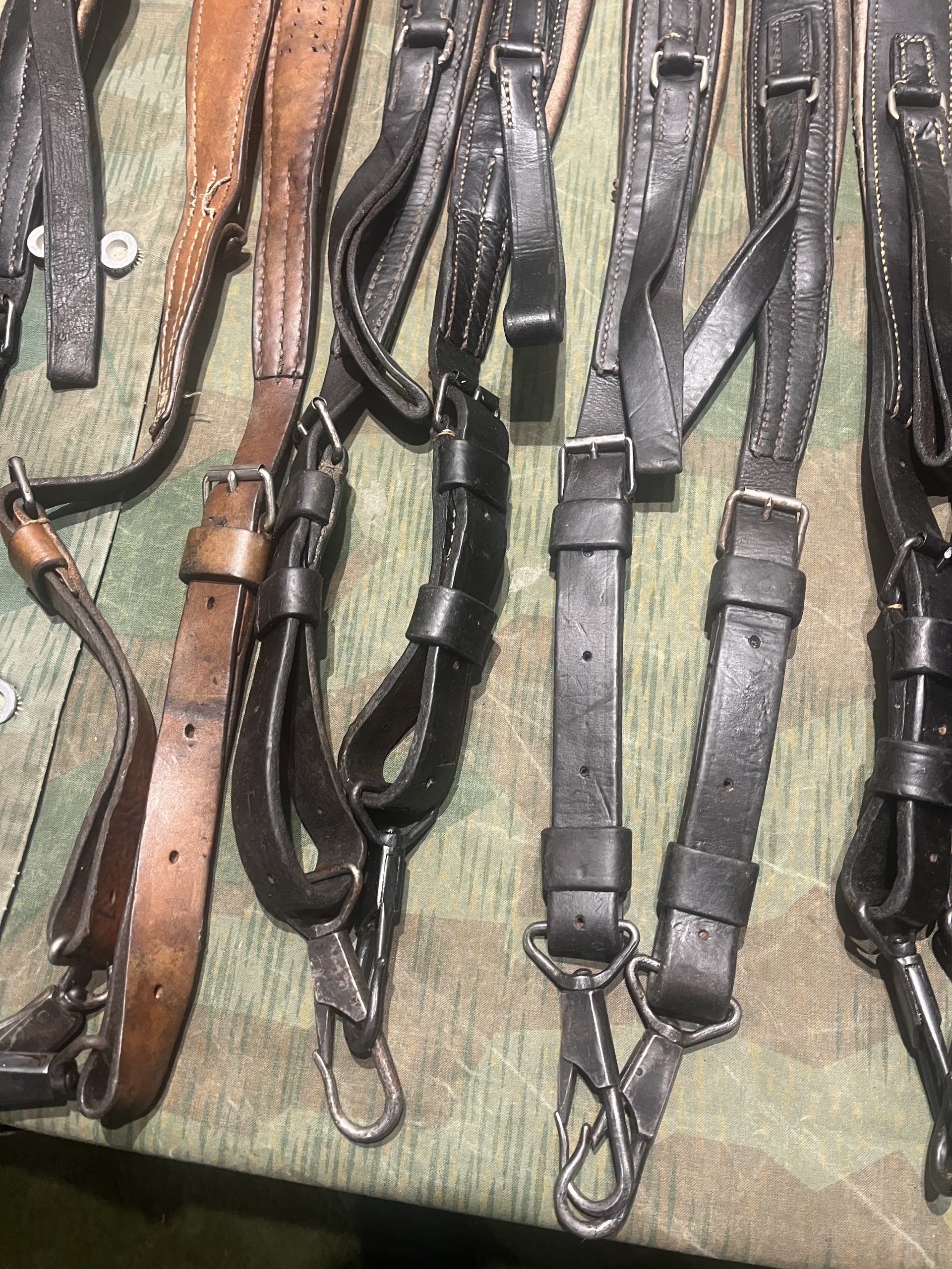WW2 German Style Mg34 Mg42 Lafette Tripod Leather Shoulder Strap Pair - Image 10