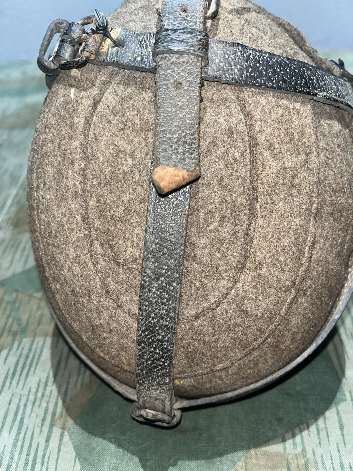 Original WW2 German Uniform M31 Medic Style Canteen Marked ESB 42 - Image 6