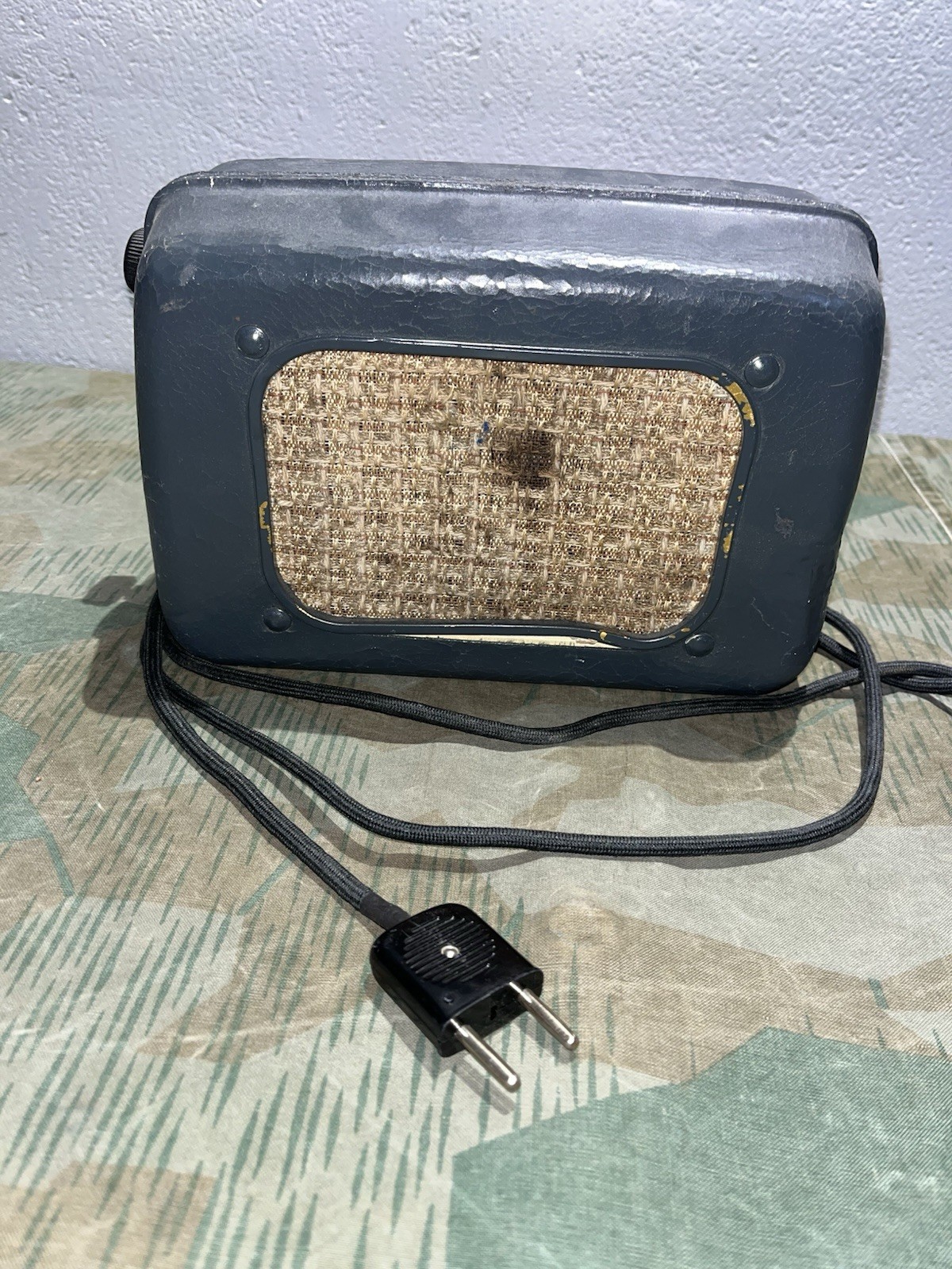 Post WW2 German Torn EB Radio Loudspeaker Signalman Isophon