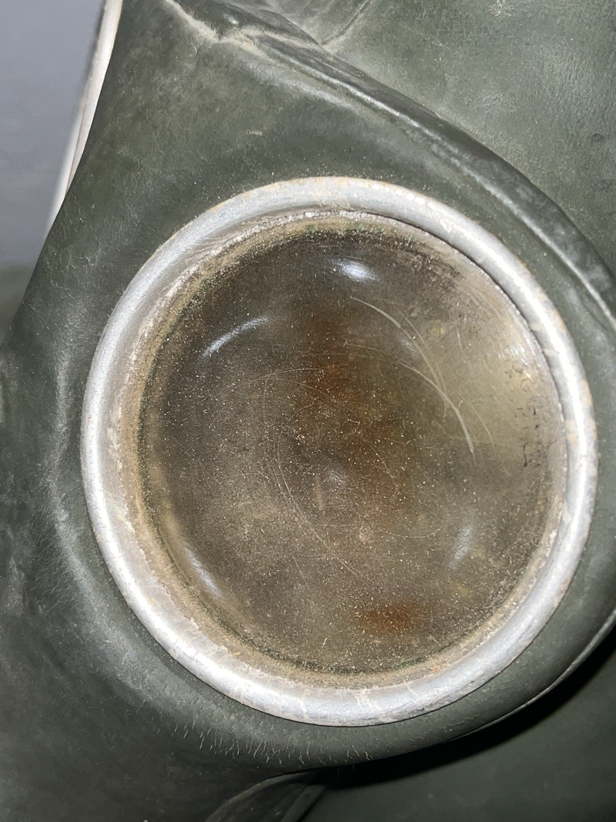 WW2 German Luftschutz VM37 Civil Gas Mask & Filter Marked w Canister - Image 3