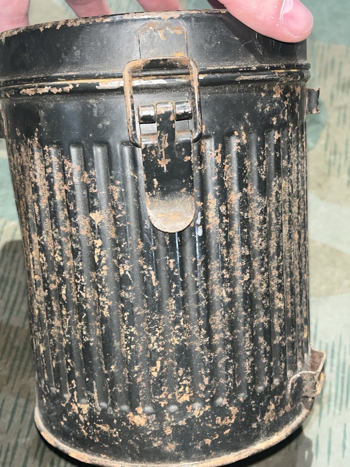 WW2 German Luftschutz VM37 Civil Gas Mask & Filter Marked w Canister - Image 17