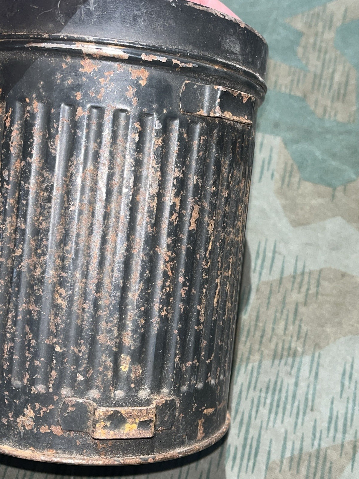 WW2 German Luftschutz VM37 Civil Gas Mask & Filter Marked w Canister - Image 18