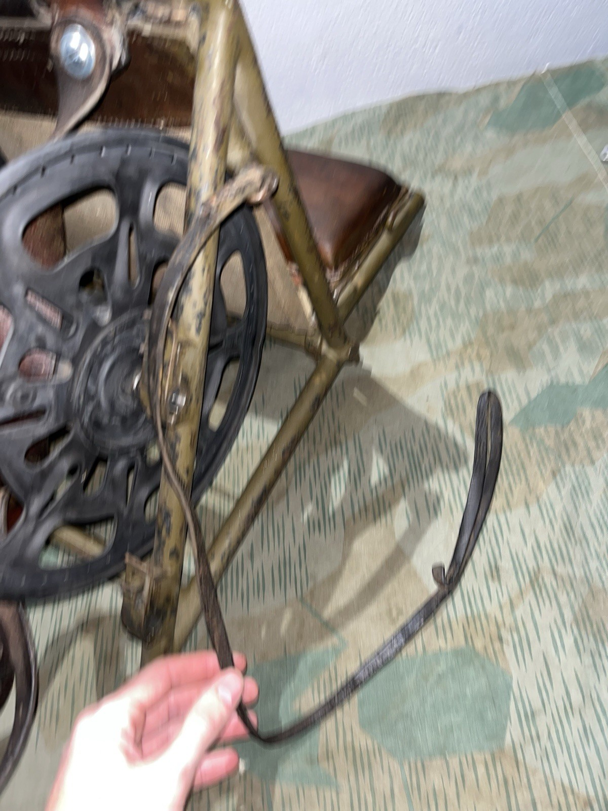 Original WW2 German FF33 Field Telephone Wire Spool Backpack Cable Reel - Image 8