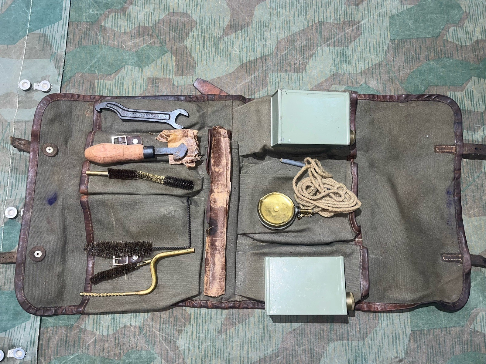 Post WW2 German / Yugo Mg42 Mg34 Mg53 Cleaning Kit w/ Accessories