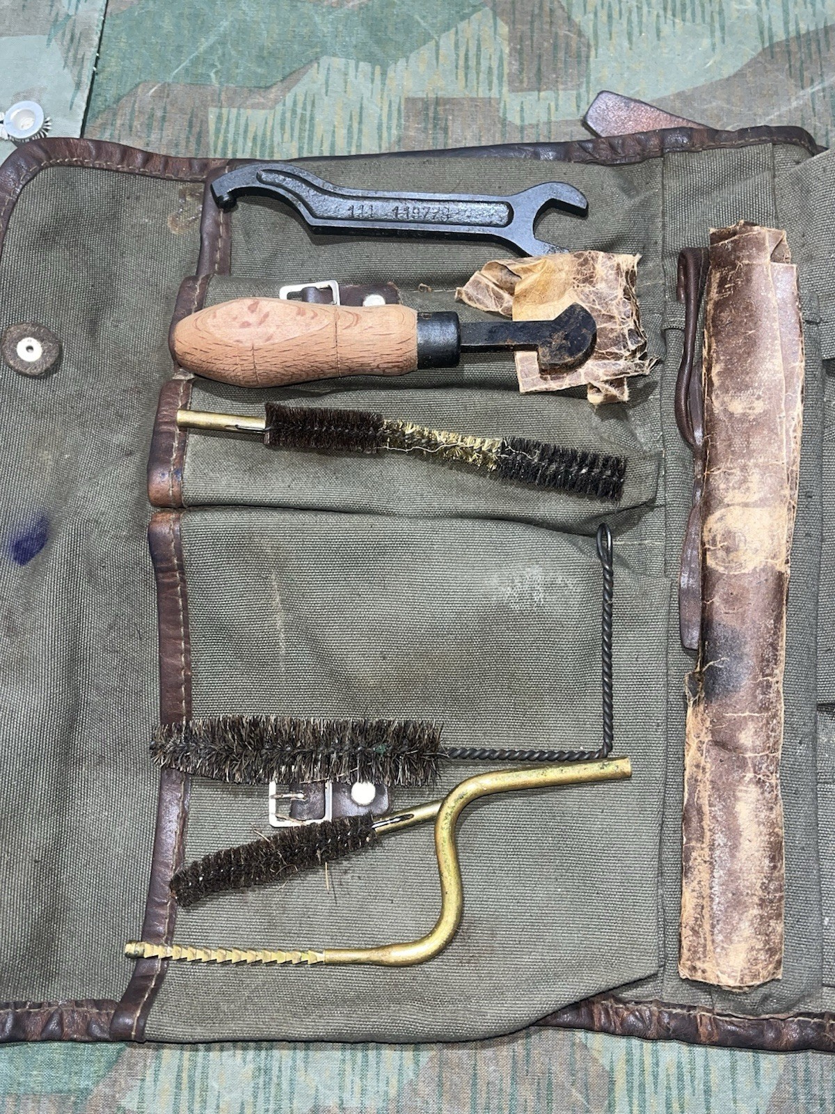 Post WW2 German / Yugo Mg42 Mg34 Mg53 Cleaning Kit w/ Accessories - Image 2