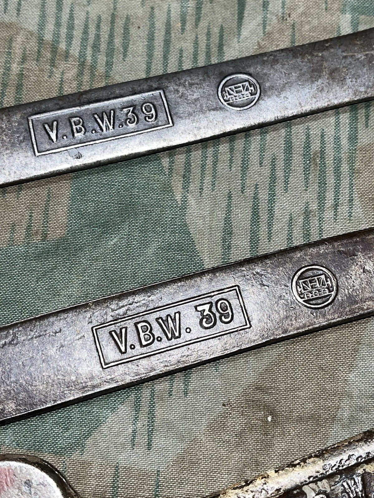 Original WW2 German Pioneer Tools / Wrenches Marked VBW 39 Chrom-Vanadium - Image 5