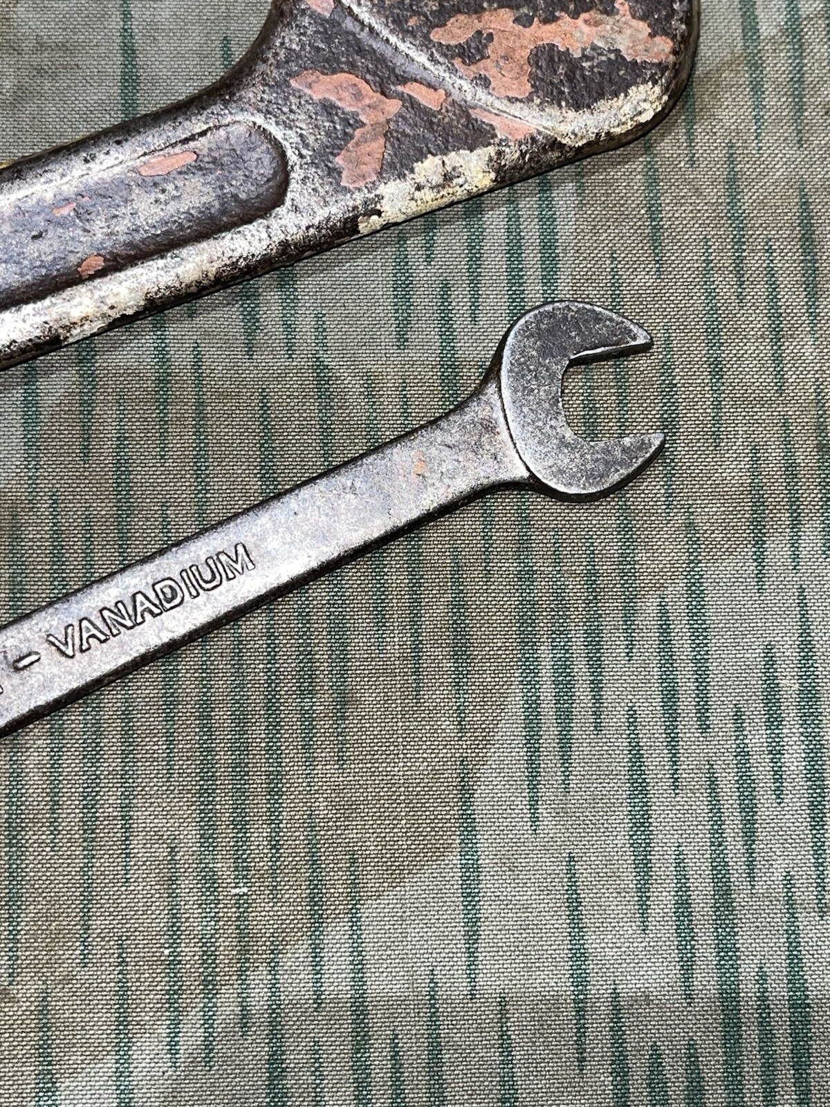 Original WW2 German Pioneer Tools / Wrenches Marked VBW 39 Chrom-Vanadium - Image 14