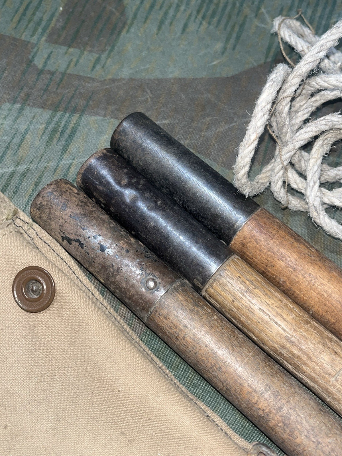 Original WW1 / WW2 German Uniform Zeltbahn 3x Tent Poles, 2x Stakes, & Case Dated 1915/16 - Image 12