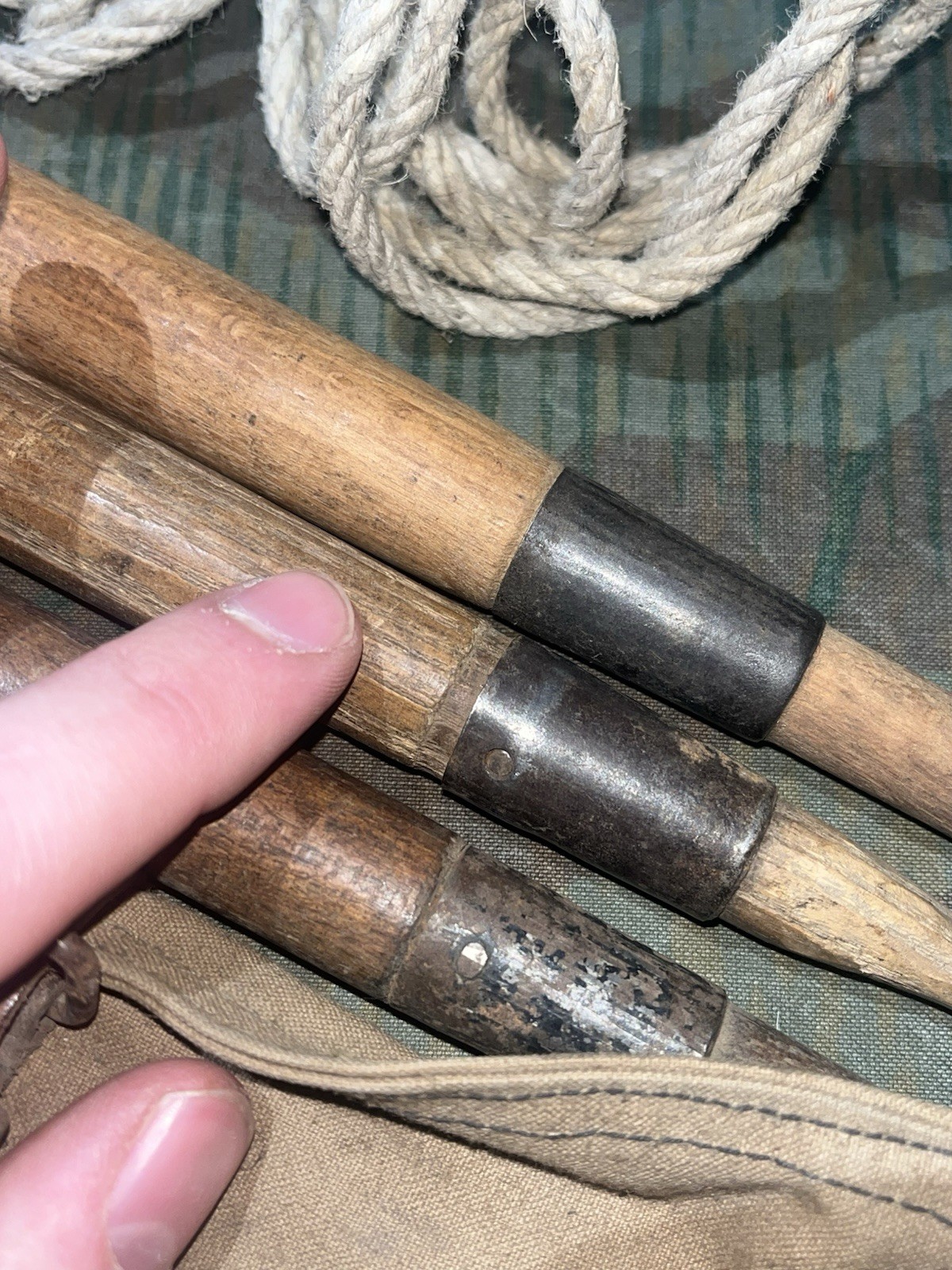 Original WW1 / WW2 German Uniform Zeltbahn 3x Tent Poles, 2x Stakes, & Case Dated 1915/16 - Image 15