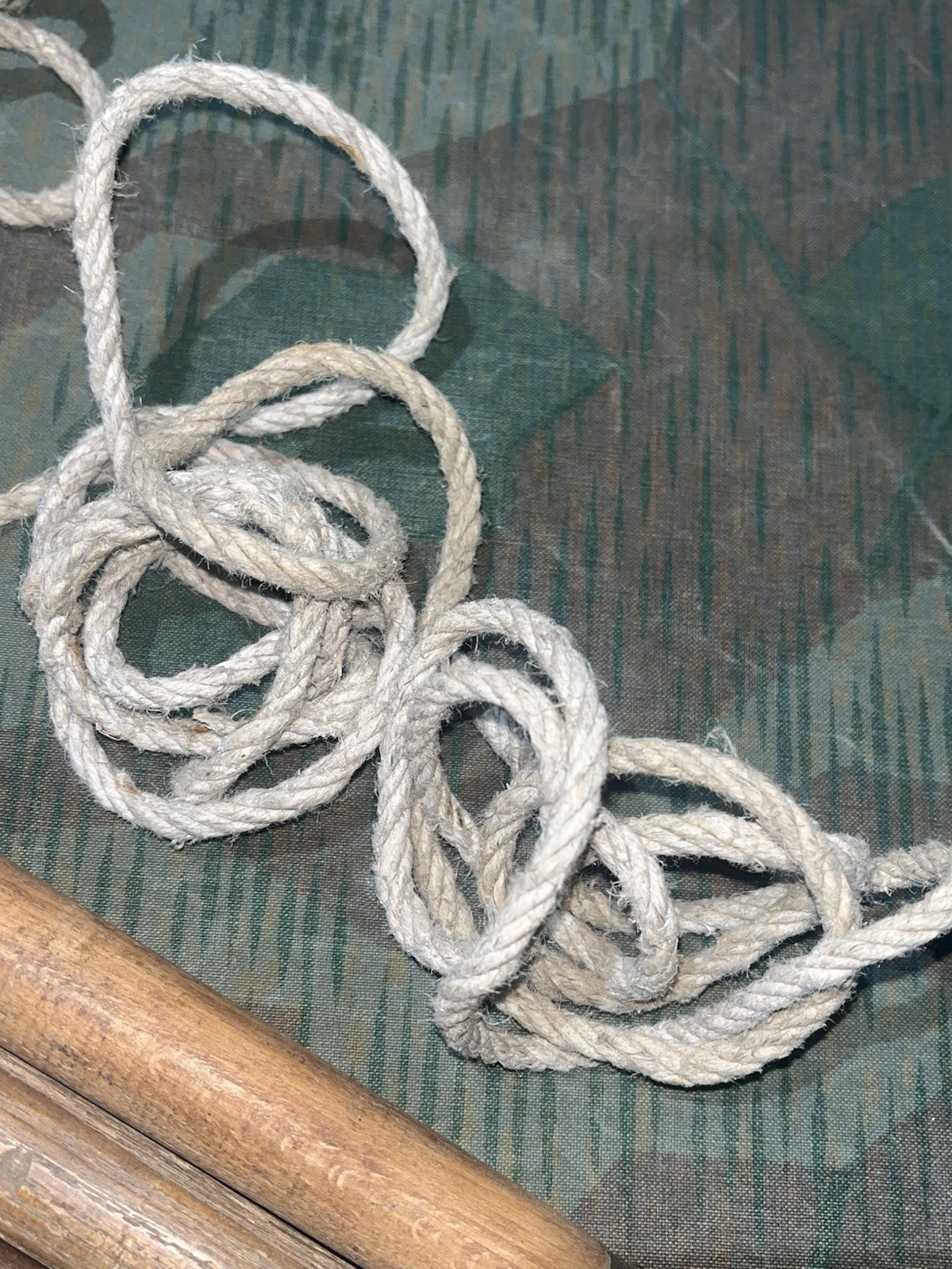 Original WW1 / WW2 German Uniform Zeltbahn 3x Tent Poles, 2x Stakes, & Case Dated 1915/16 - Image 18
