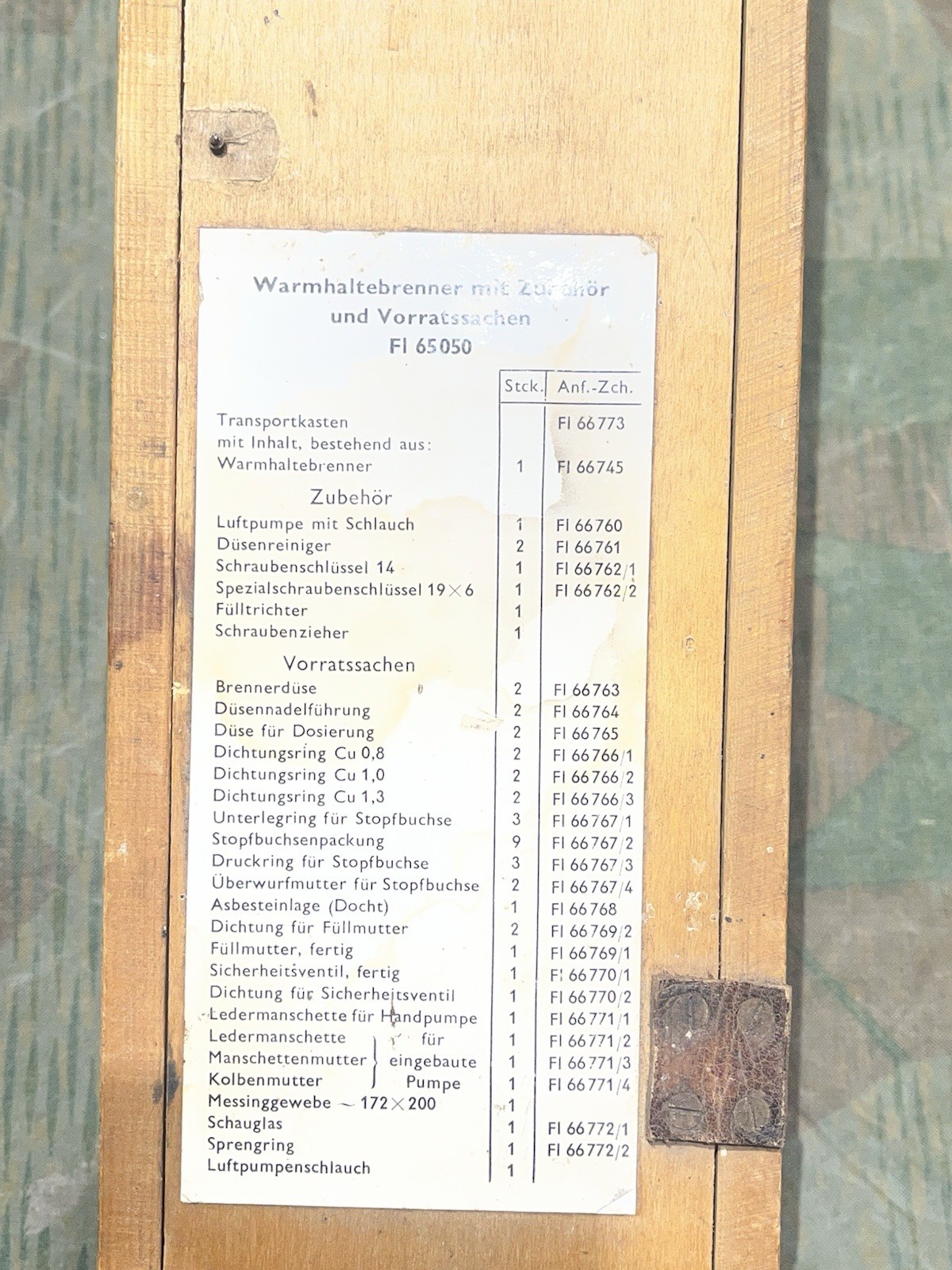 Original WW2 German Luftwaffe Warmhaltebrenner mit Zubehör Spare Parts Box - Image 3