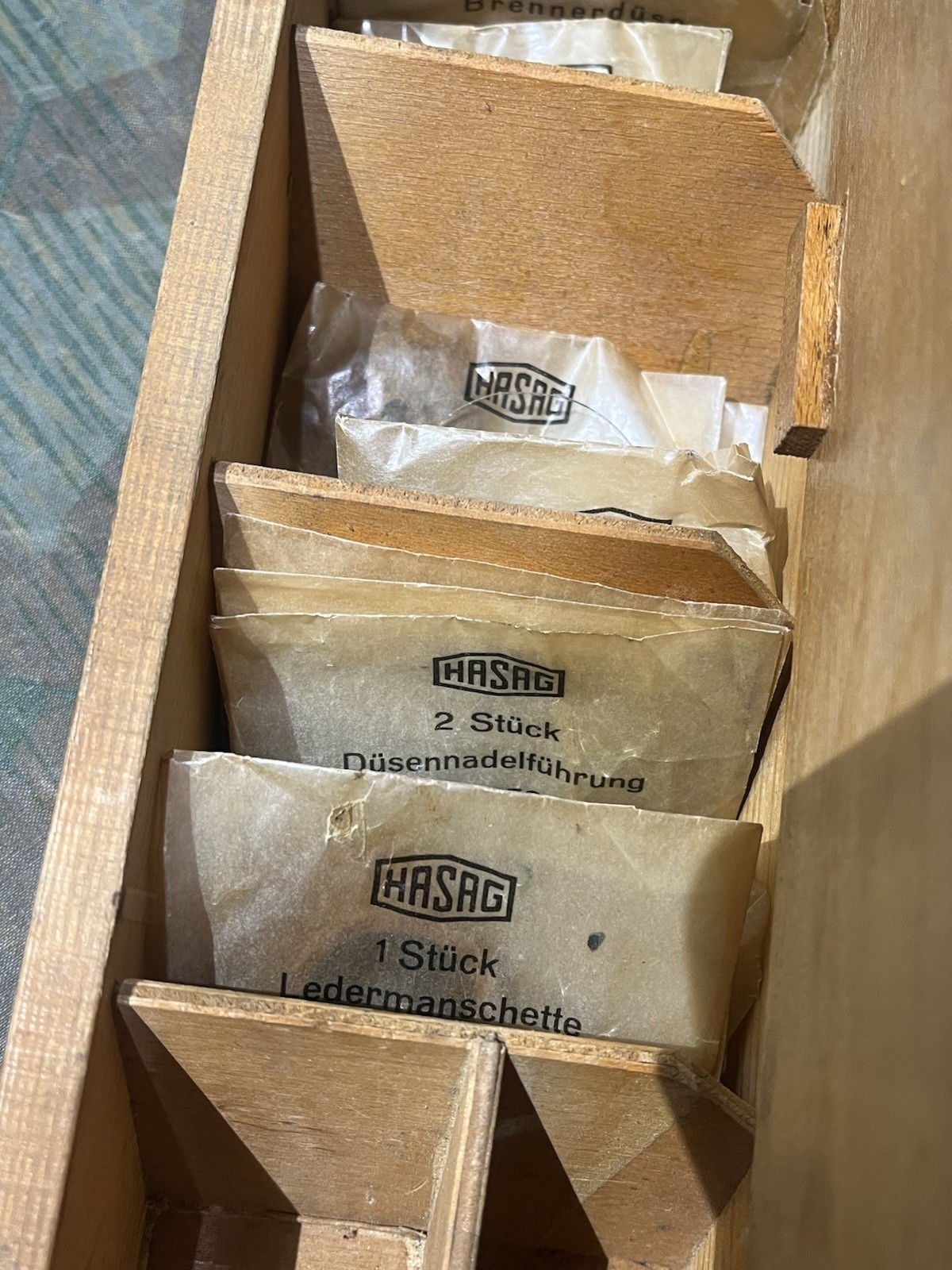 Original WW2 German Luftwaffe Warmhaltebrenner mit Zubehör Spare Parts Box - Image 17