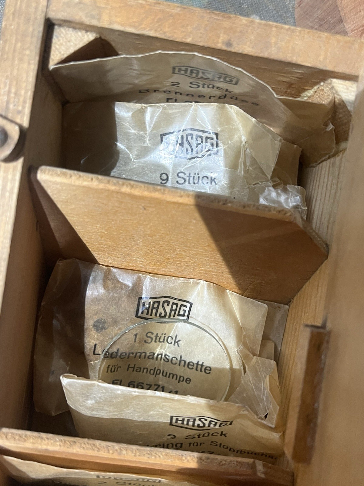 Original WW2 German Luftwaffe Warmhaltebrenner mit Zubehör Spare Parts Box - Image 19