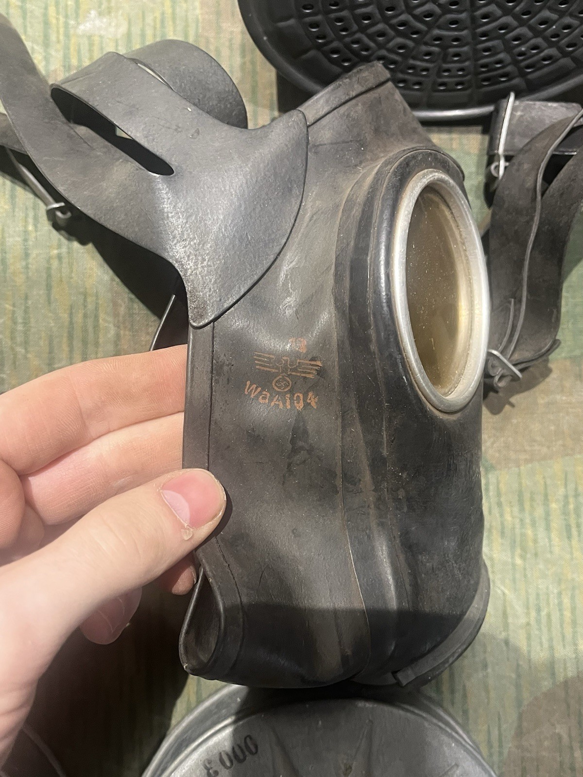 WW2 German Luftschutz VM40 Civil Gas Mask and Filter Marked Good Cond. 1x Only - Image 6