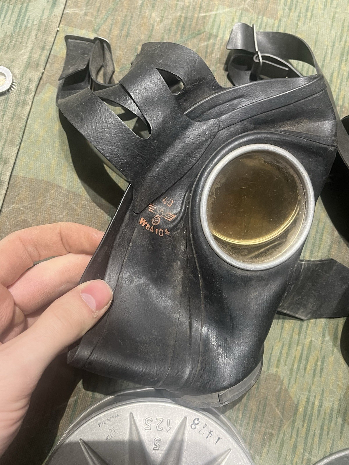 WW2 German Luftschutz VM40 Civil Gas Mask and Filter Marked Good Cond. 1x Only - Image 7