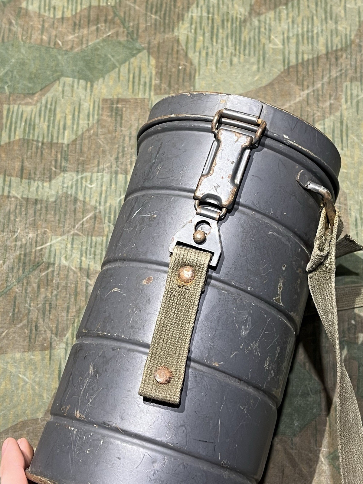 Original WW2 German Luftschutz Civil Gas Mask Canister Marked Auer - Image 3