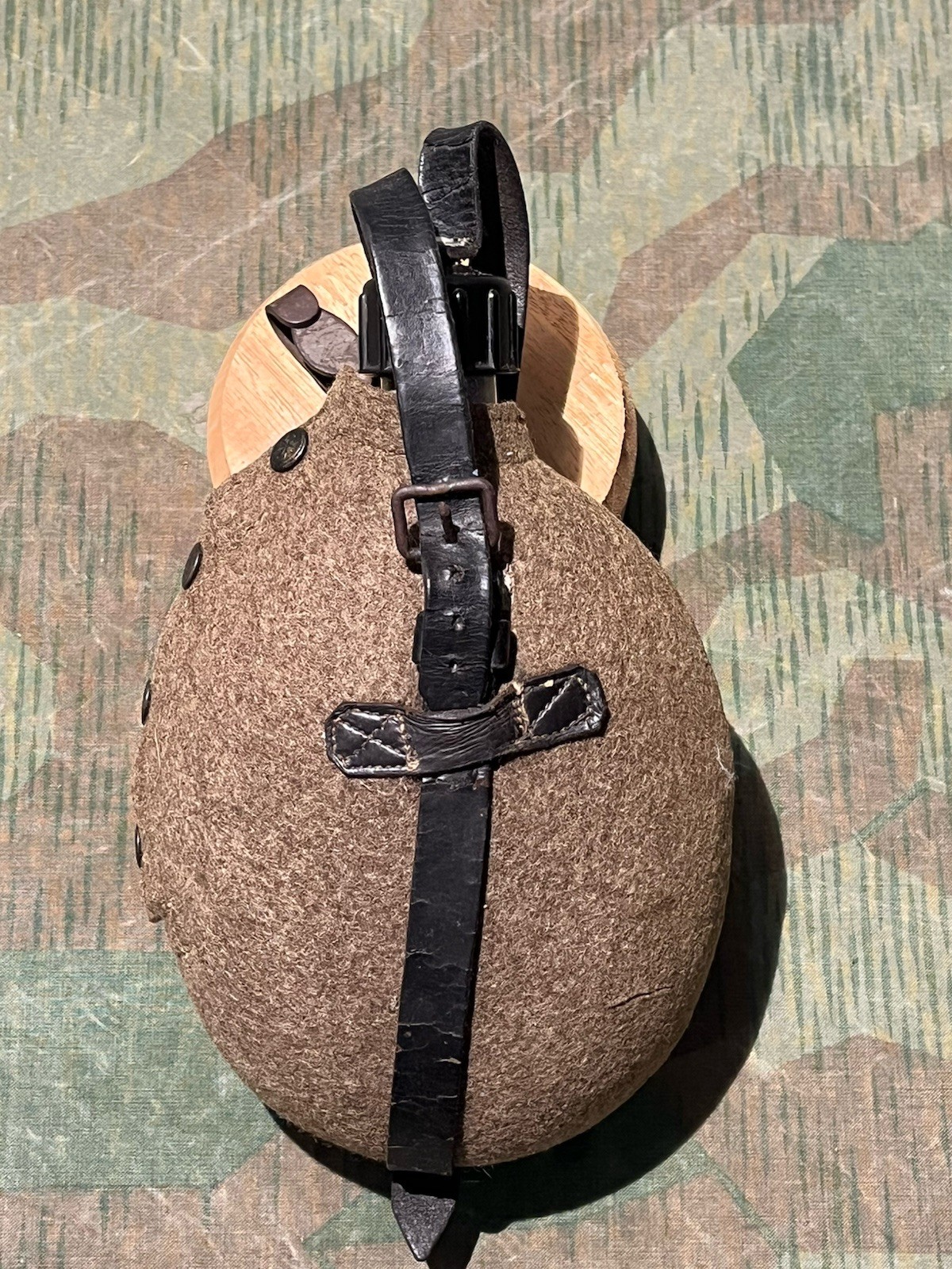 Original WW2 German Uniform M31 Canteen Marked VAL 39