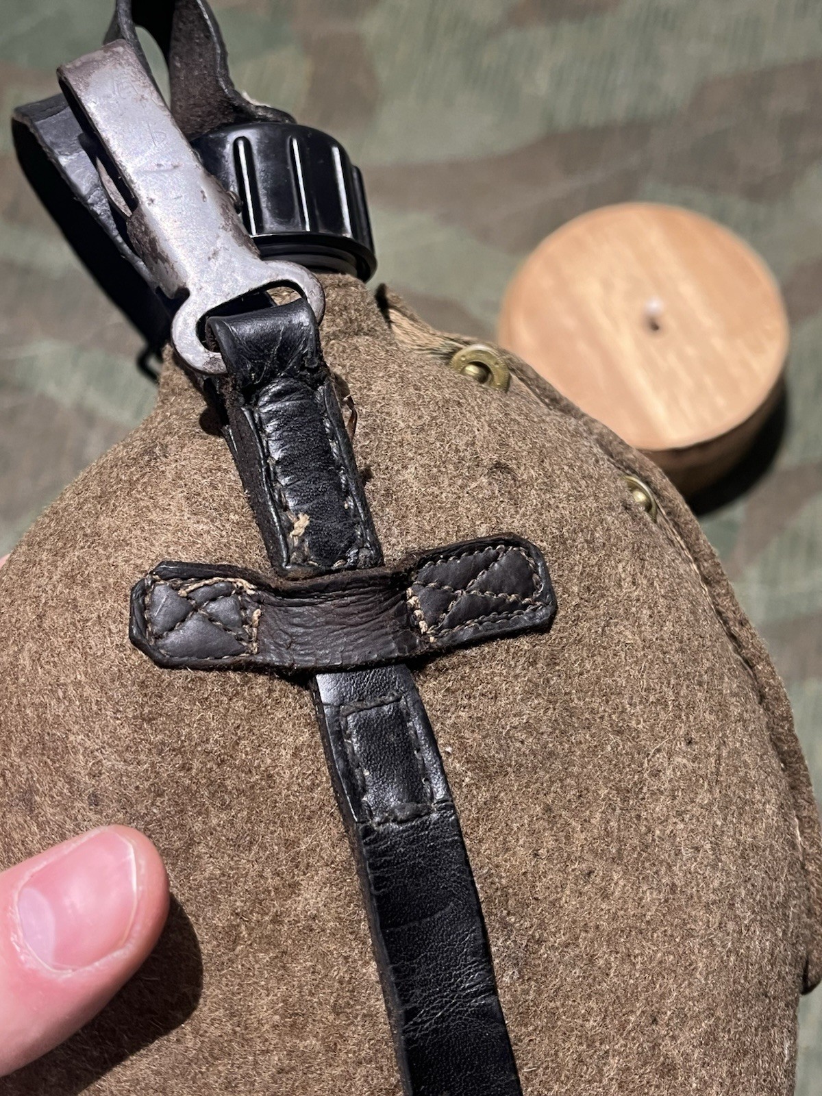 Original WW2 German Uniform M31 Canteen Marked VAL 39 - Image 8