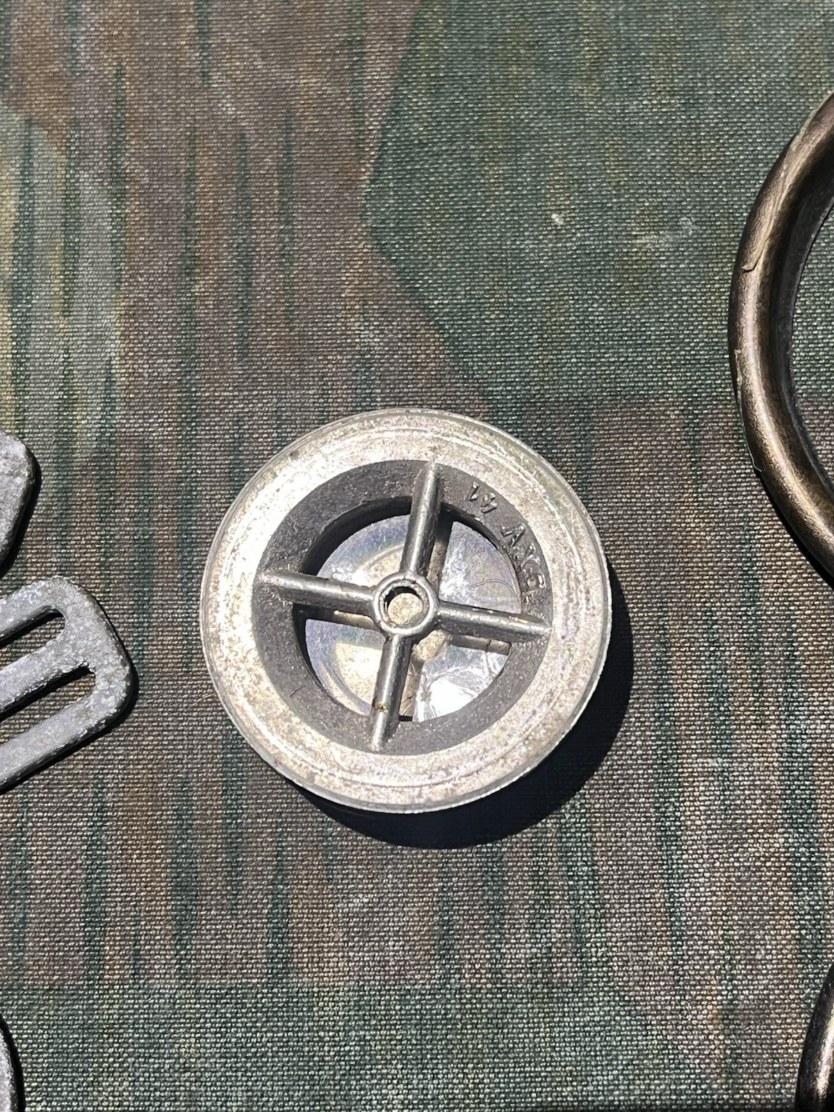 Original WW2 German GM30 / GM38 Gas Mask Spare Parts Lot - Image 7