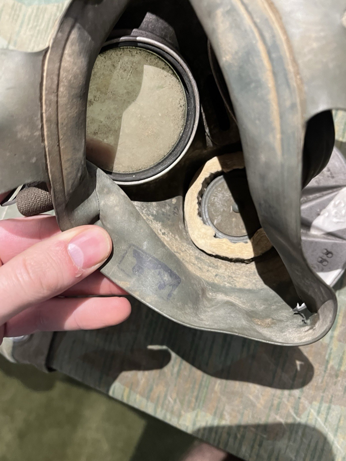 Original WW2 German Luftschutz VM40 Civil Gas Mask and Filter Marked Okay Cond. 1x Only - Image 7