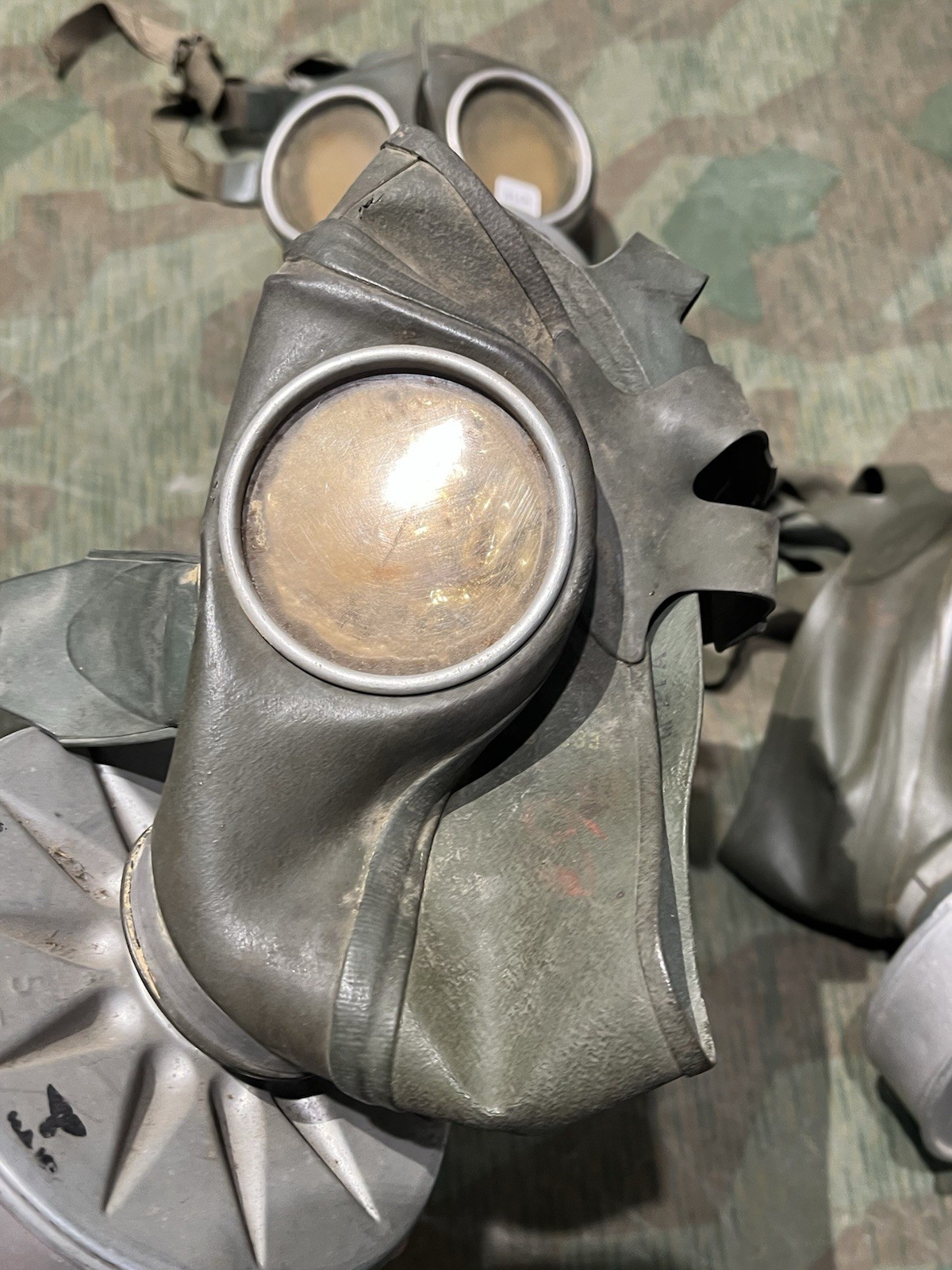Original WW2 German Luftschutz VM40 Civil Gas Mask and Filter Marked Okay Cond. 1x Only - Image 9