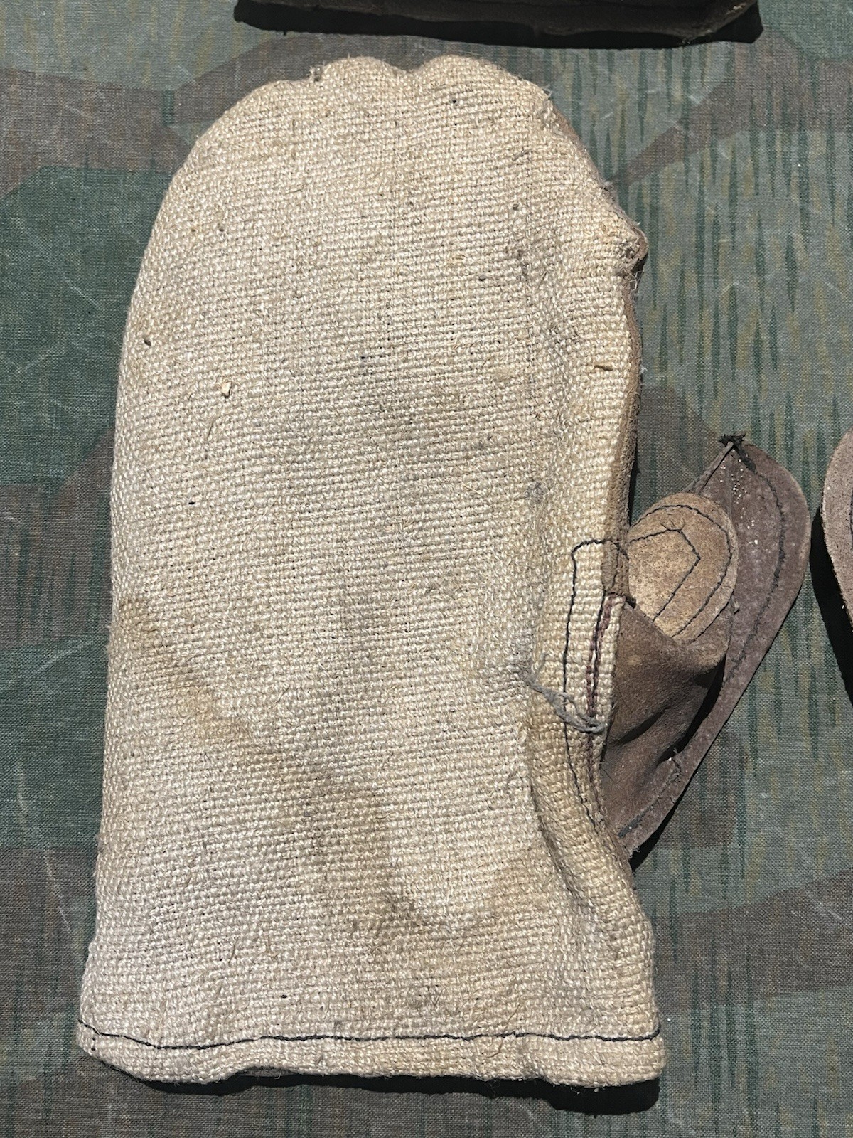WW2 German Style / Post War FF33 Field Telephone Wire Pulling Leather Gloves - Image 8