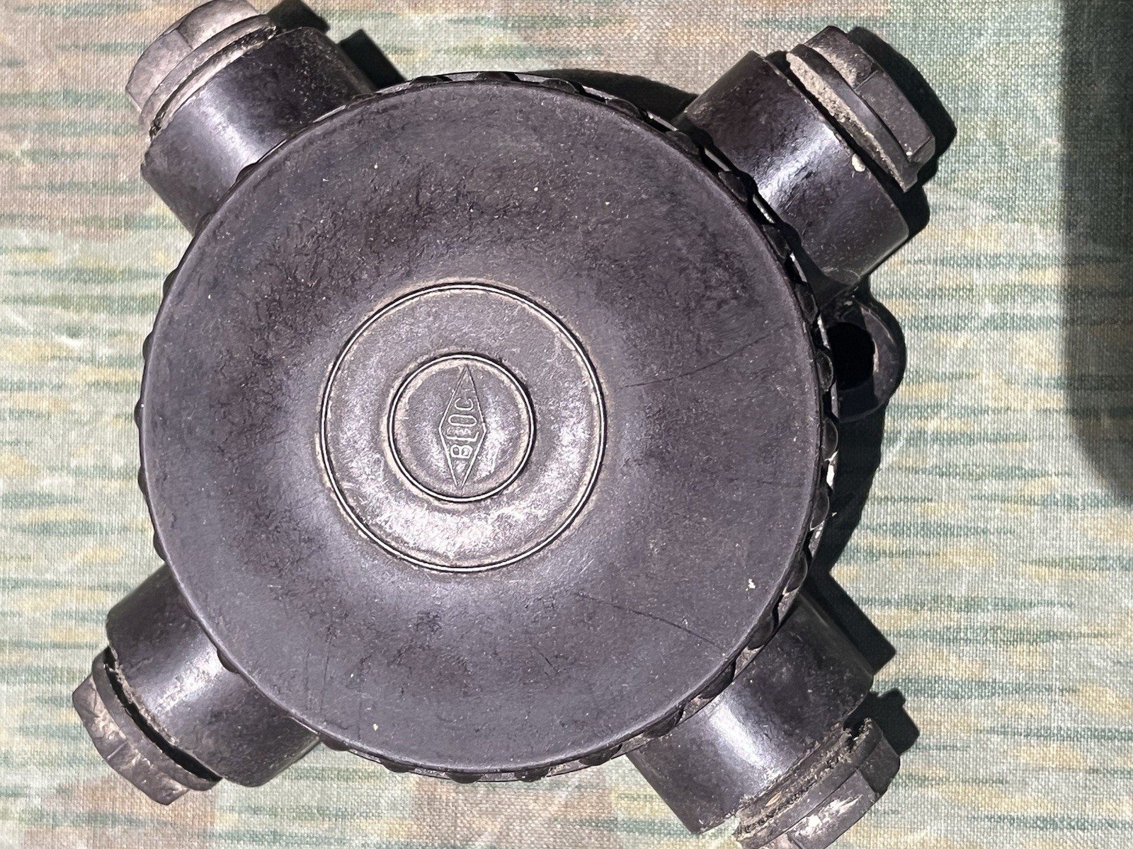 WW2 German / French Original Bunker Bakelite Electrical Junction Boxes - Image 2
