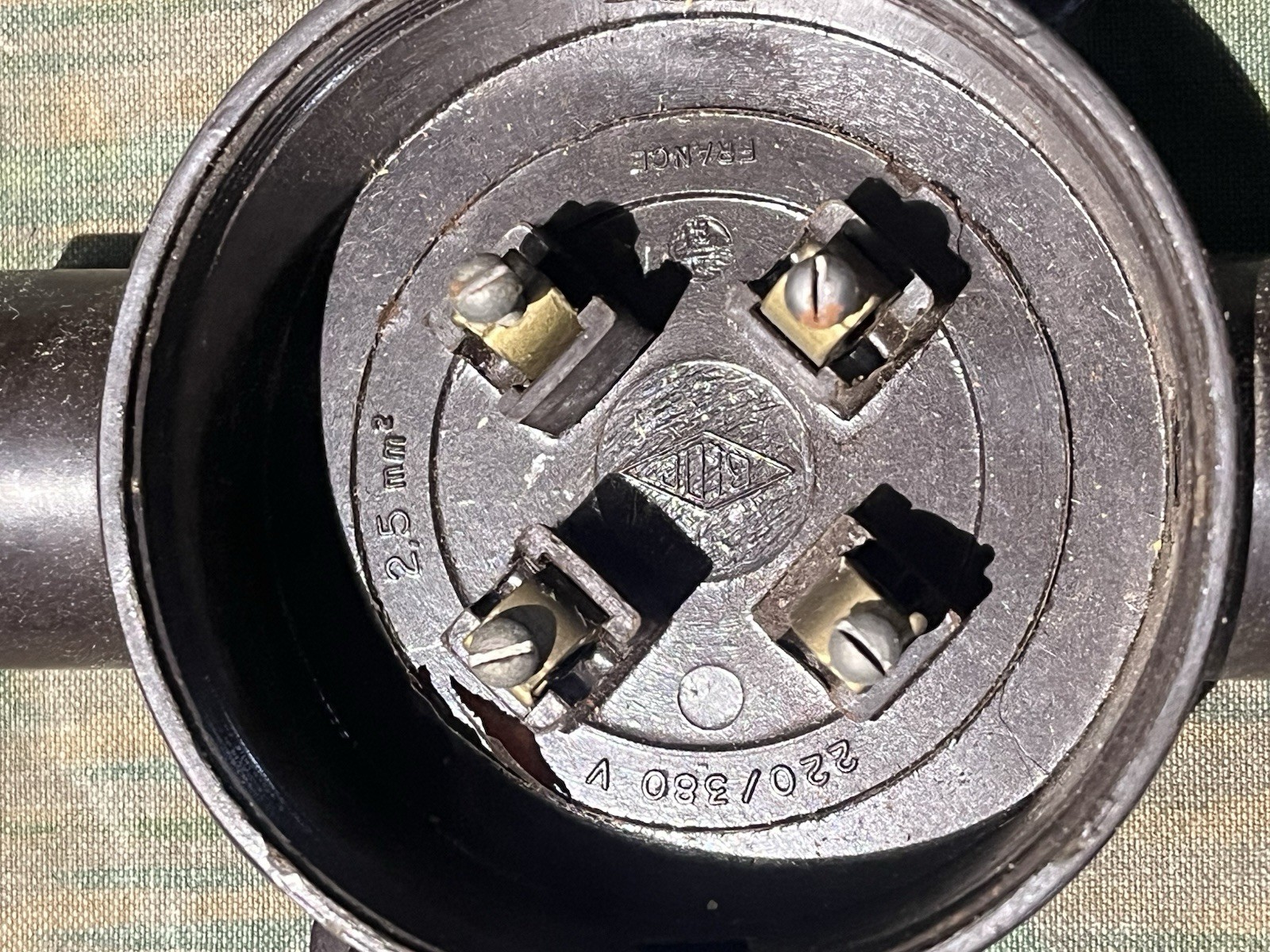 WW2 German / French Original Bunker Bakelite Electrical Junction Boxes - Image 12