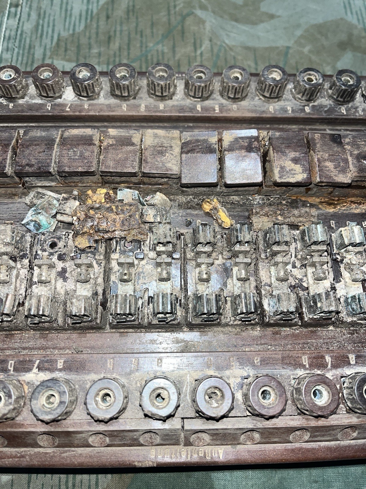 Original WW2 German Field Telephone / 10 Line Switchboard High Voltage Protection Board - Image 4