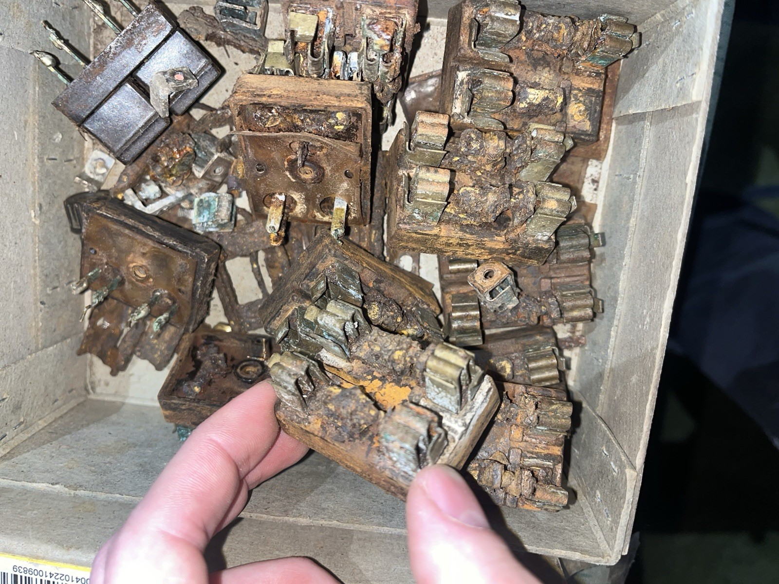 Original WW2 German Field Telephone / 10 Line Switchboard High Voltage Protection Board - Image 22