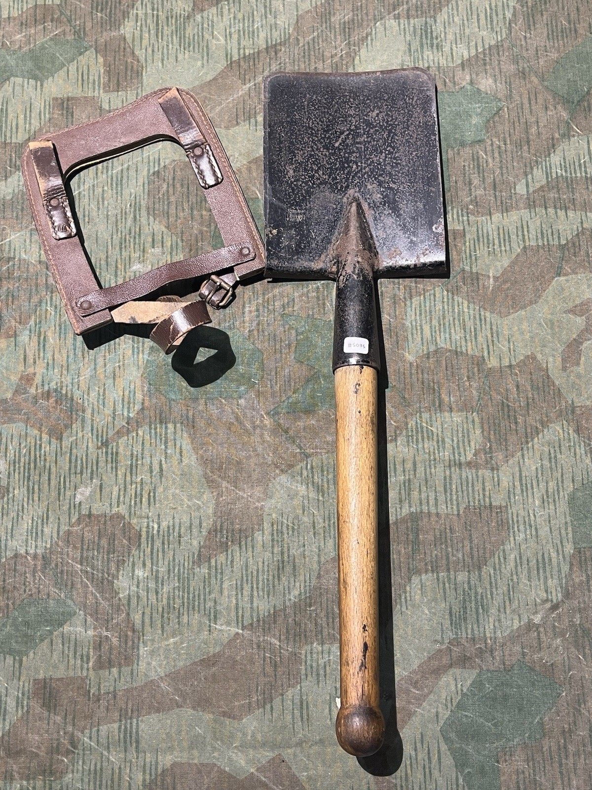 Post WW2 East German Uniform Shovel / Entrenching Tool w/ Leather Holder