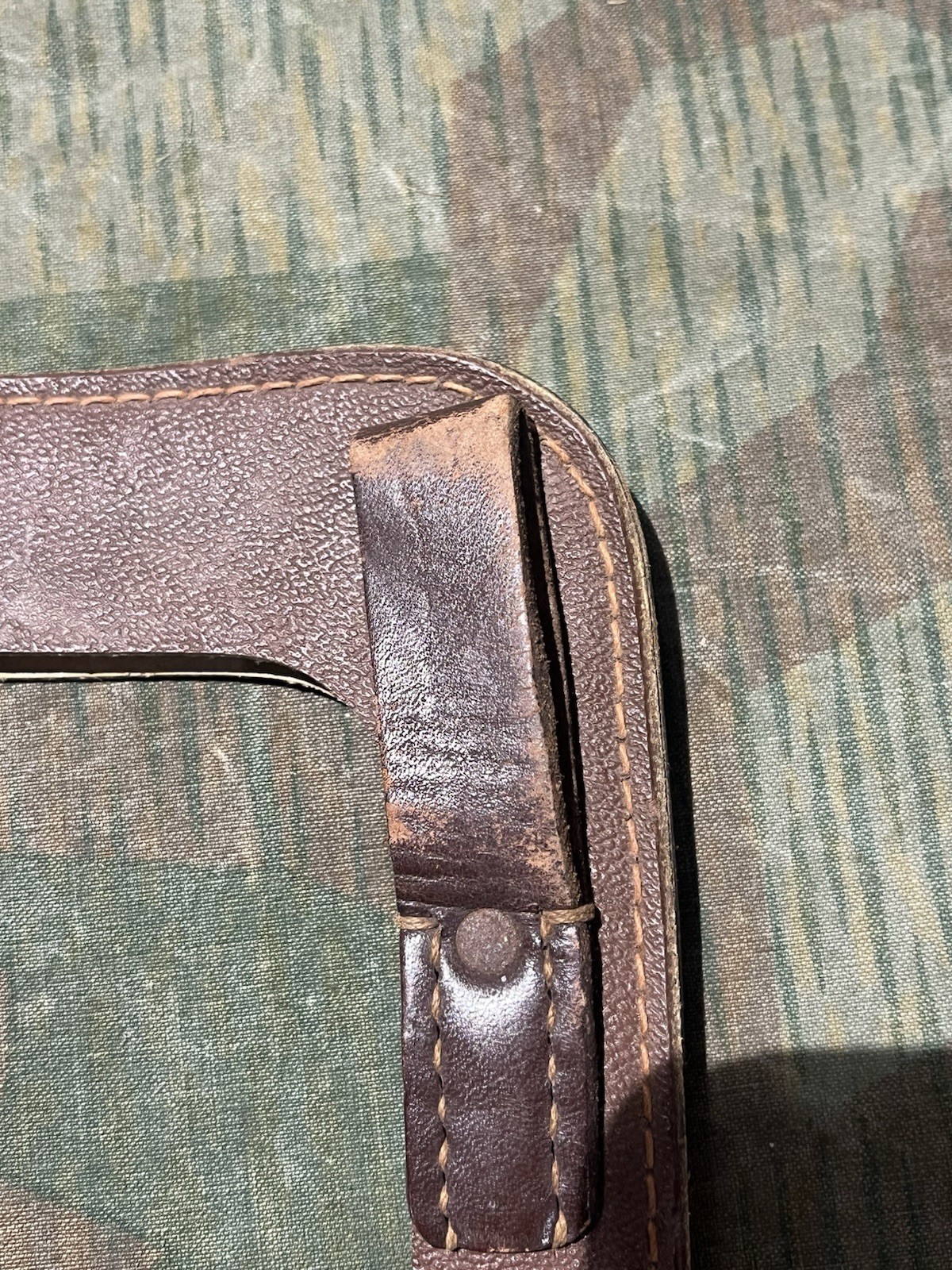 Post WW2 East German Uniform Shovel / Entrenching Tool w/ Leather Holder - Image 17