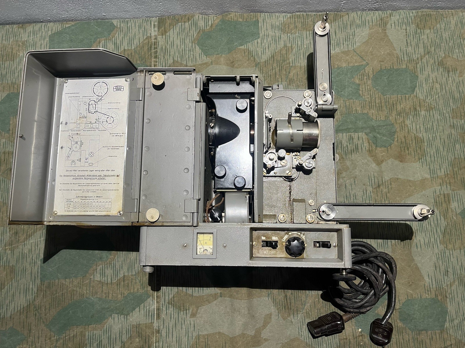 Original WW2 German FL Luftwaffe Marked Zeiss Ikon 16mm Film Projector