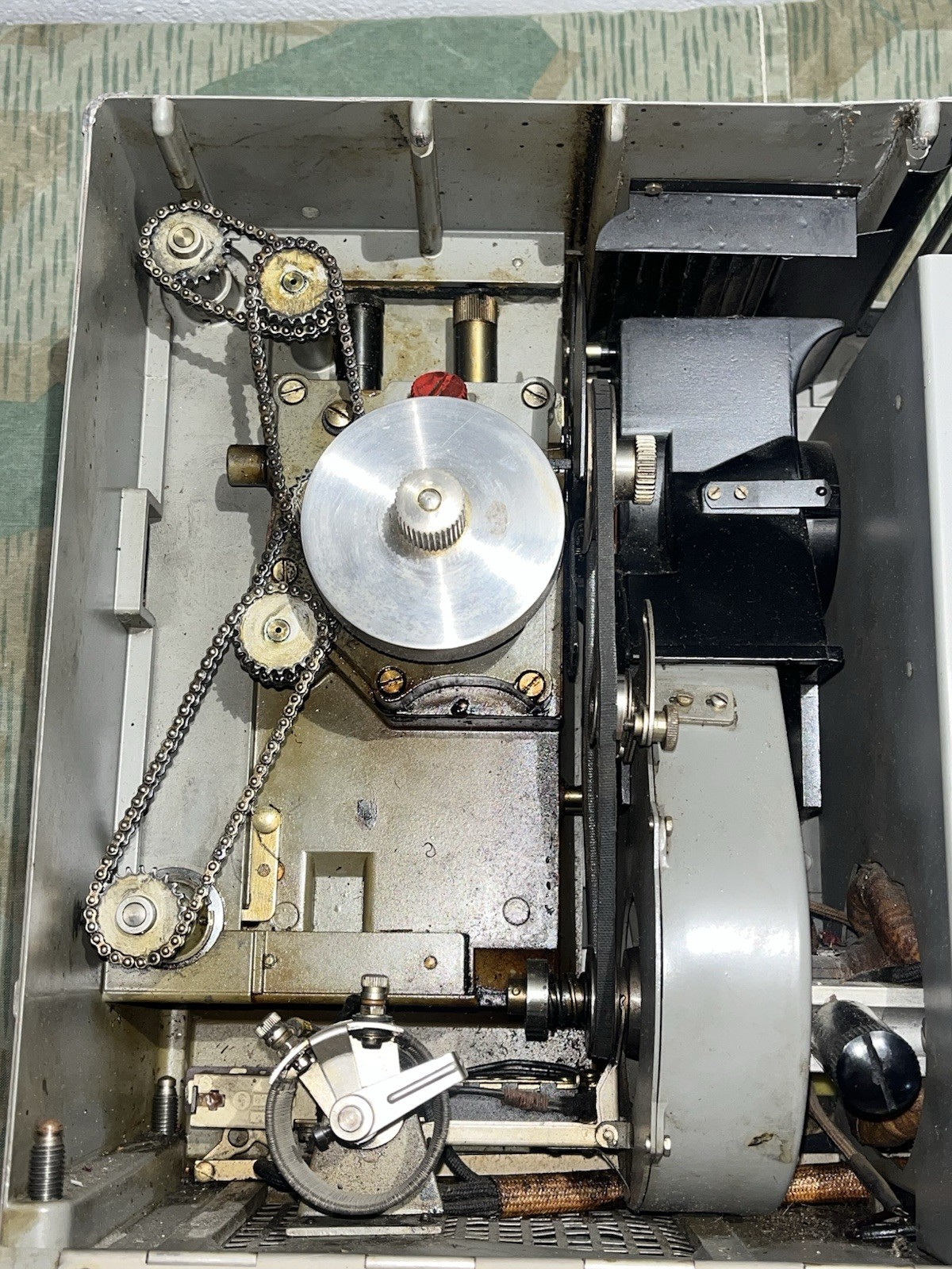 Original WW2 German FL Luftwaffe Marked Zeiss Ikon 16mm Film Projector - Image 18