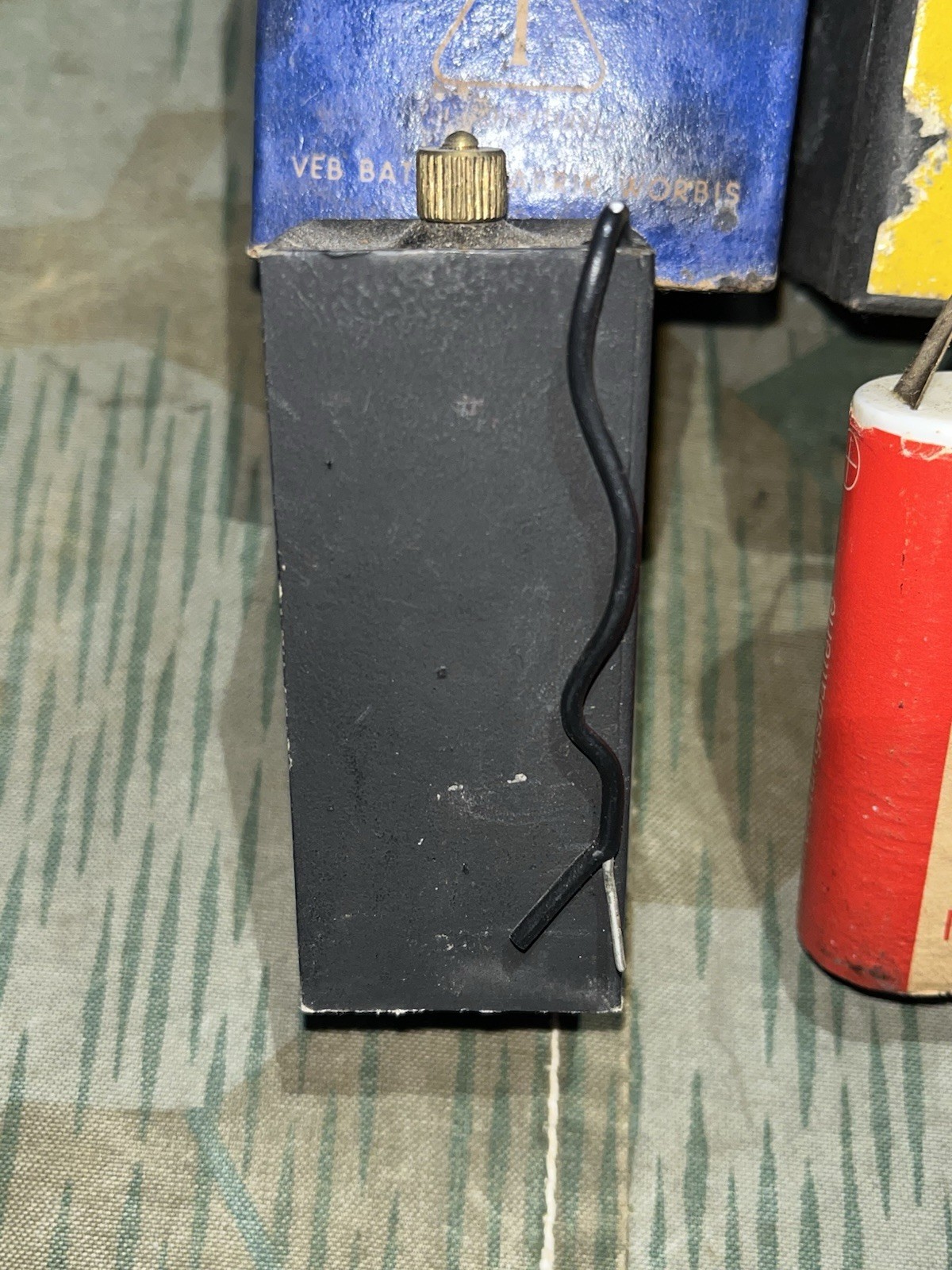 WW2 German Style FF33 Field Telephone / Uniform Flashlight Battery (Post WW2) - Image 5