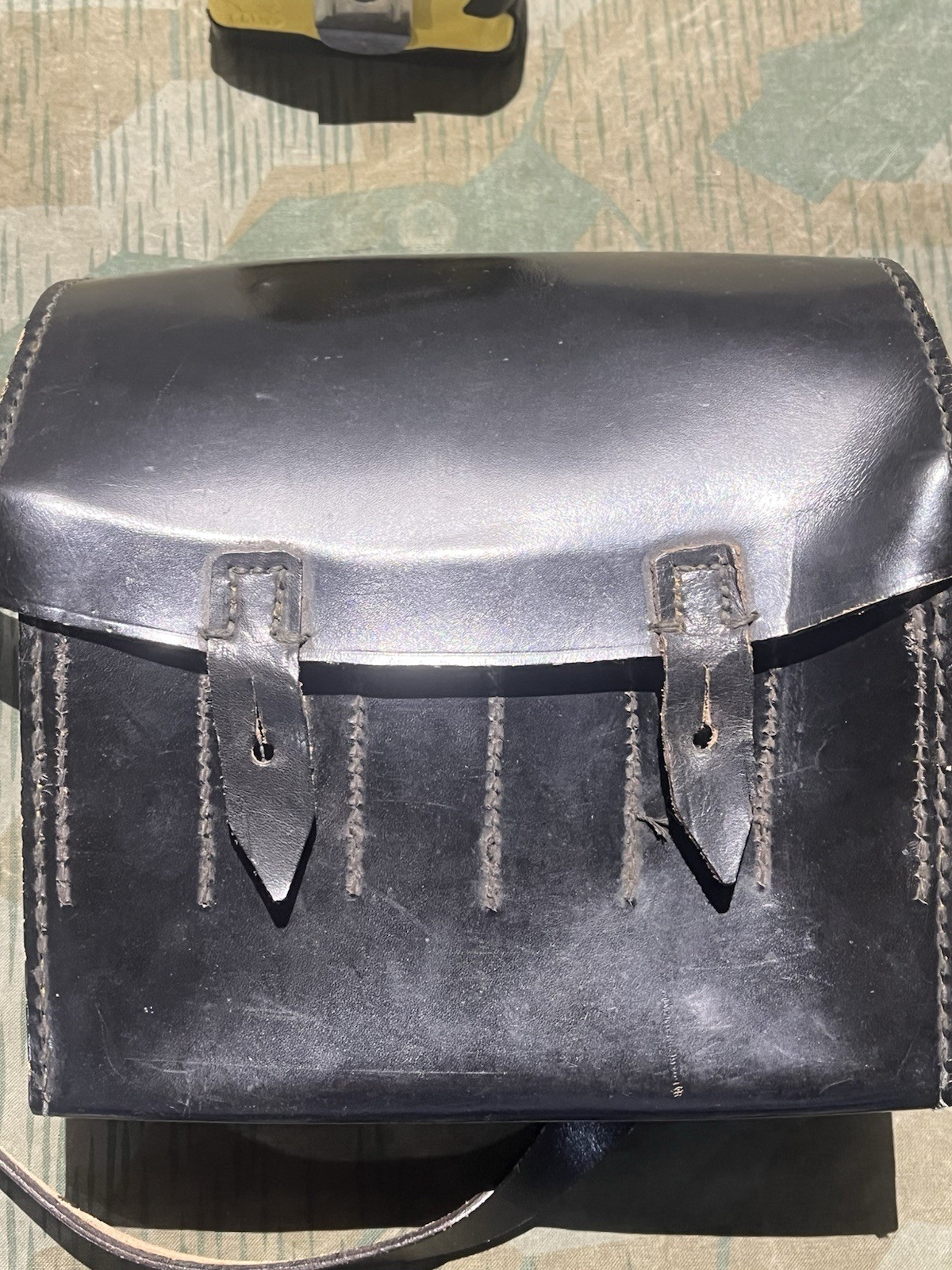 Post WW2 German Signal Leather Flare Pouch 26.5mm w/ Shoulder Straps - Image 8