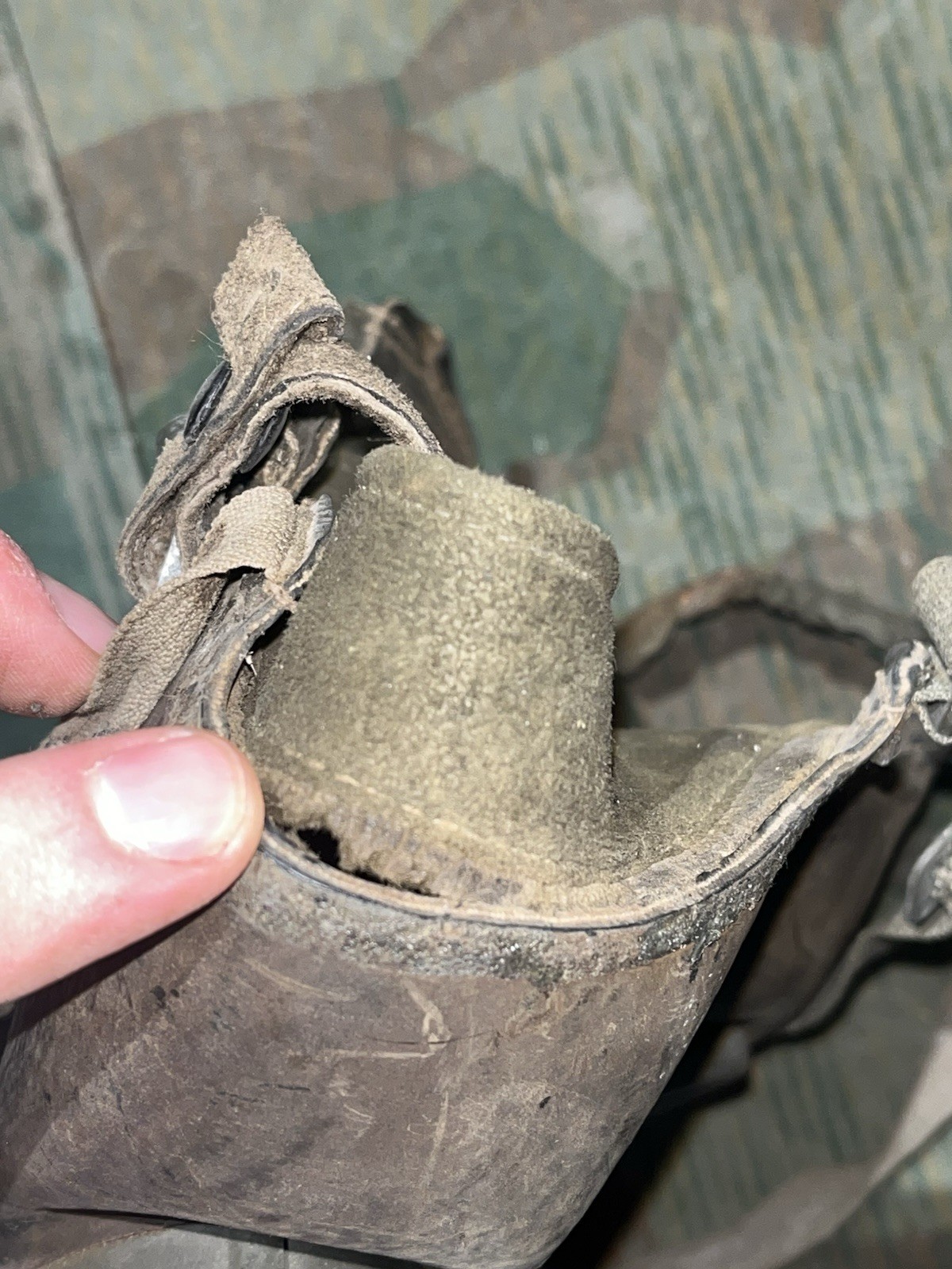 Original WW2 German Luftwaffe Bomber Pilot Oxygen Mask Marked BYD 1942 Draeger - Image 8